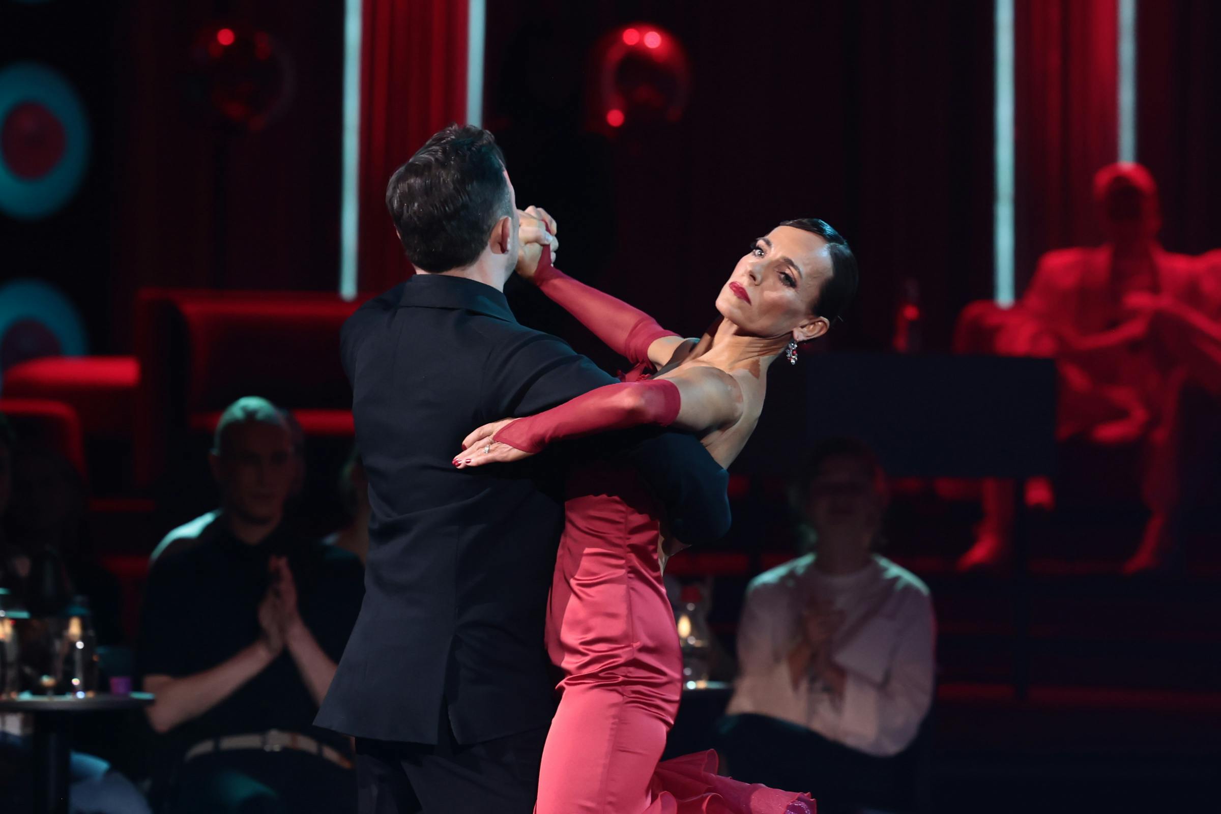 Camilla Ottesen og Thomas Evers Poulsen gik fredag aften videre i "Vild med dans". 