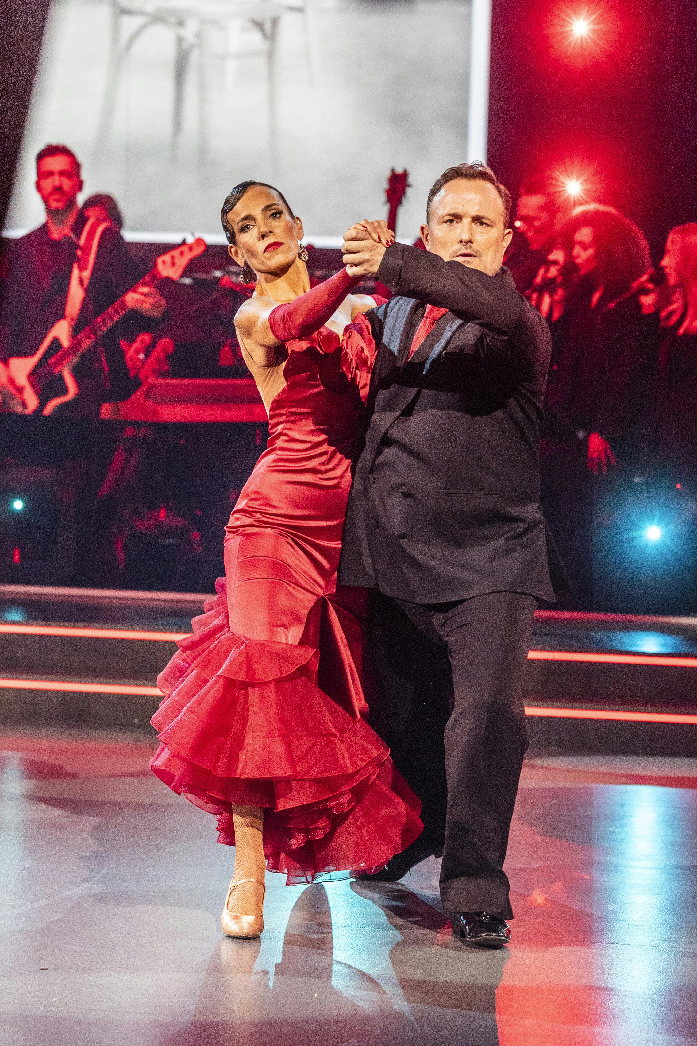 Camilla Ottesen og Thomas Evers Poulsen i aktion under "Vild med dans" fredag aften.