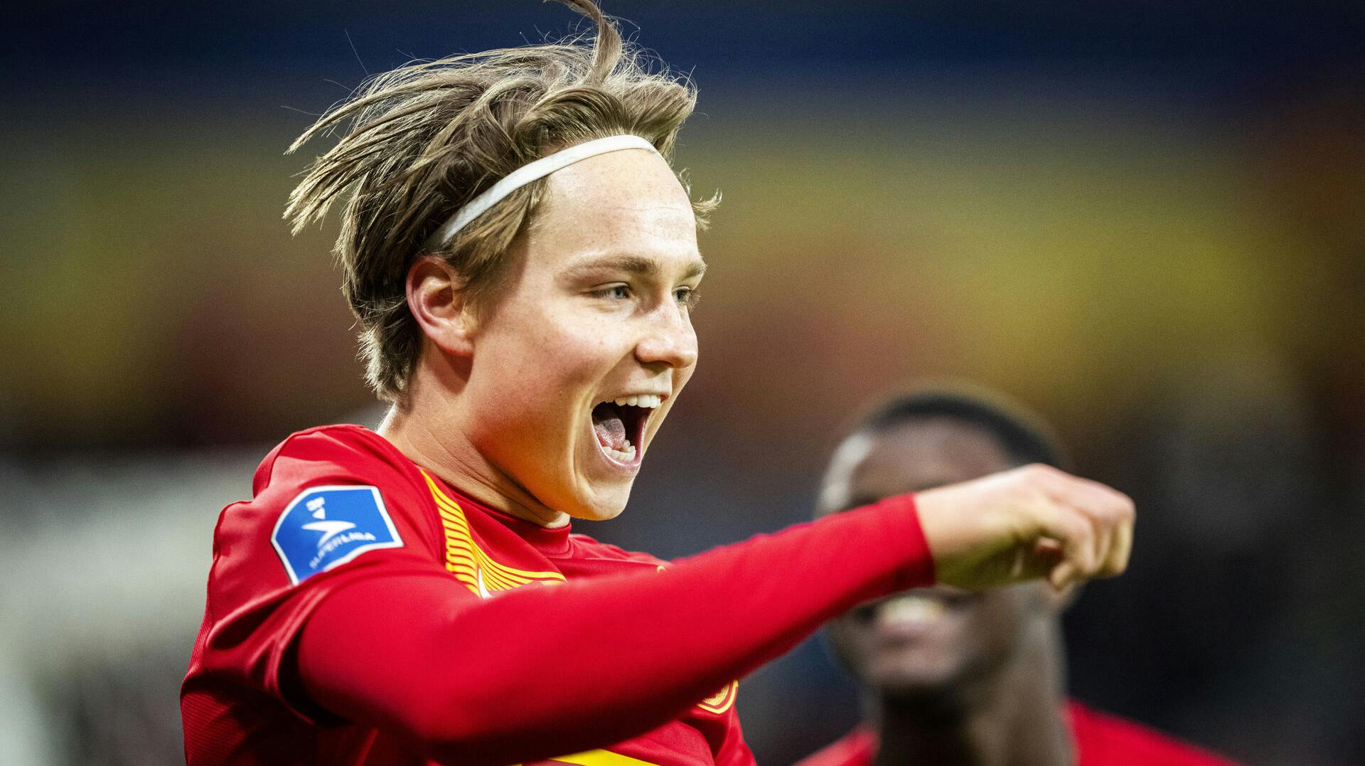 FC Nordsjællands Andreas Schjelderup efter scoring under Superligakampen mellem FC Nordsjælland og AGF på Right to Dream Park i Farum mandag den 22. april 2024.