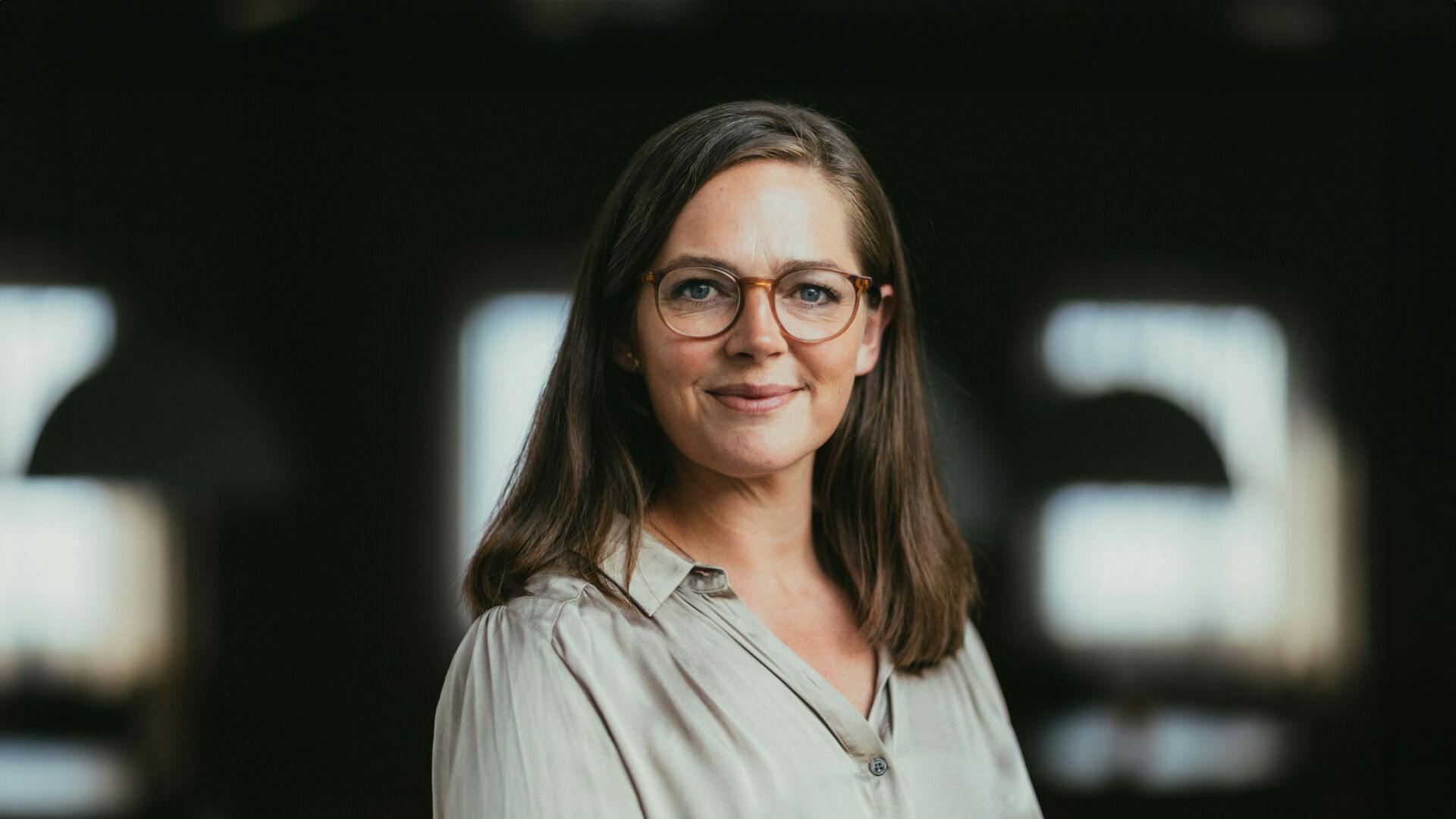 Ansv. chefredaktør Marchen Neel Gjertsen er lige nu på barsel, men det beskytter hende ikke mod de ansattes vrede. Hun bliver nemlig nævnt i kritikken som en af dem, medarbejderne "i særlig grad" har mistet tilliden til.