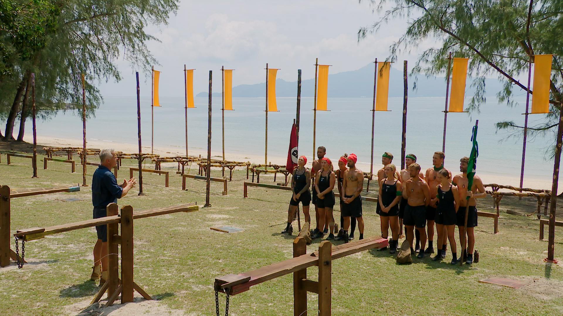 "Robinson Ekspeditionen" har en lang række regler opstillet for sine deltagere. Det viser kontrakter, SE og HØR har set.