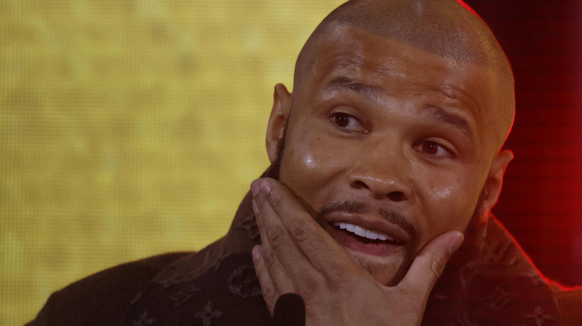 Chris Eubank Jr. skal snart være far til tvillingedrenge.