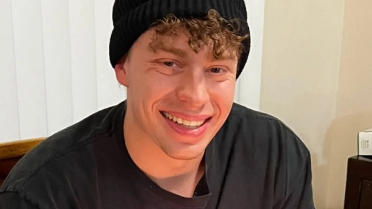 Zane Shamblin blev kun 23 år gammel. Han endte med at tage livet af sig selv efter en fem timer lang samtale med ChatGPT - nu sagsøger familien firmaet bag den populære chatbot.