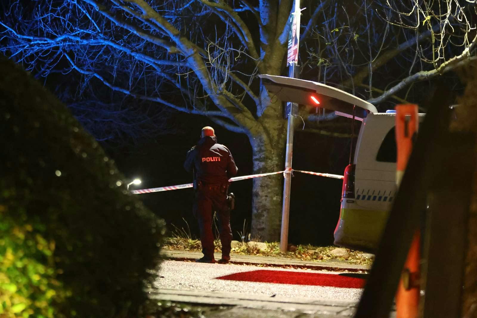 TV Syd har talt med vagtchefen hos politiet, der oplyser, at en person er kommet på sygehuset.