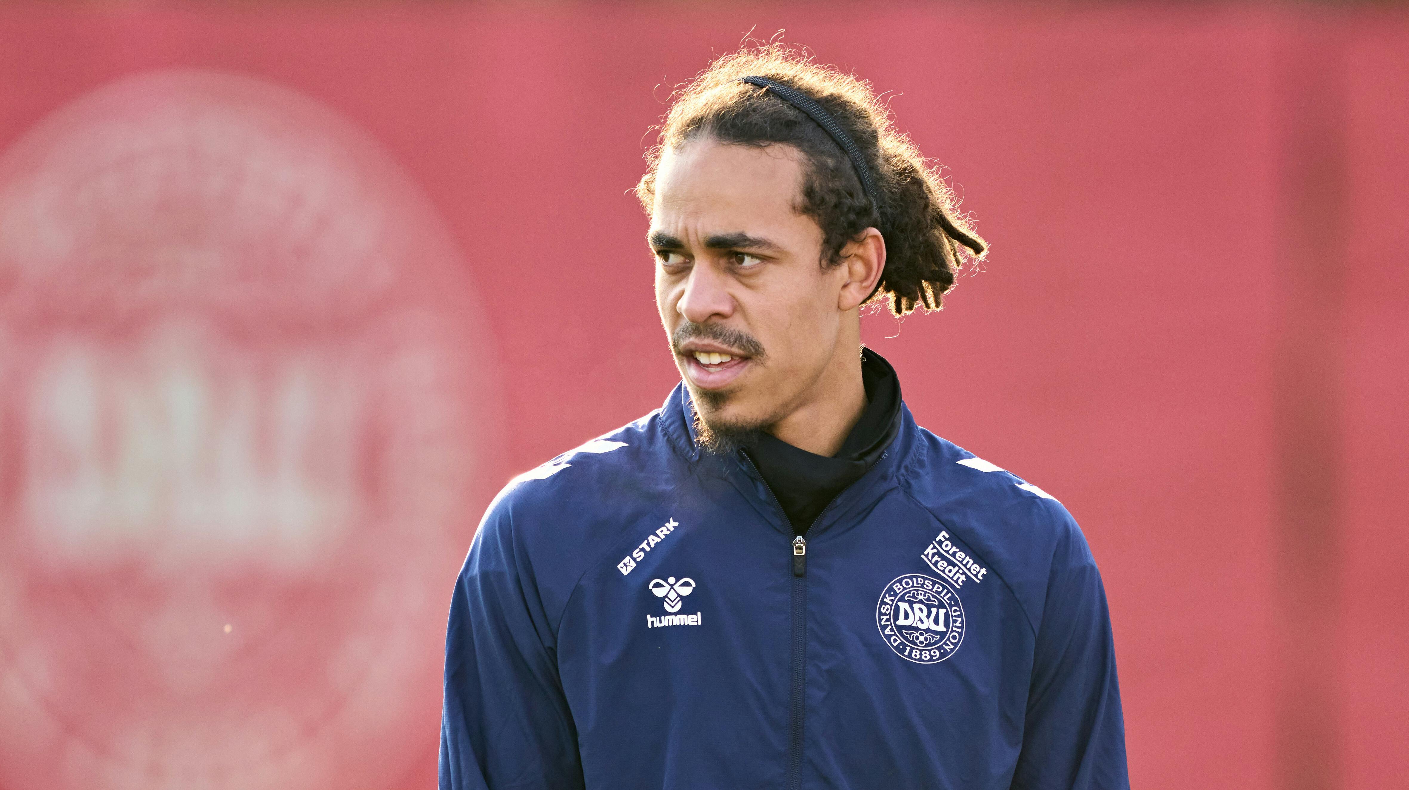 Yussuf Yurary Poulsen under fodboldlandsholdets træning i Helsingør, tirsdag den 11. november 2025. Holdet skal møde Belarus hjemme og Skotland ude i VM-kvalifikationen. (Foto: Thomas Traasdahl/Ritzau Scanpix)