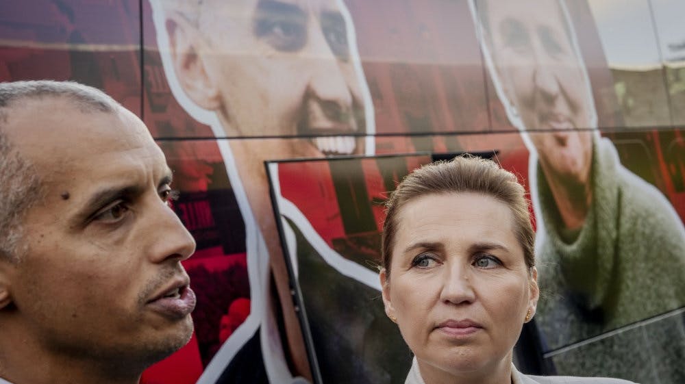 Statsminister Mette Frederiksen (S) og børne- og undervisningsminister Mattias Tesfaye (S) besøgte Tårnby Gymnasium 7. november under valgkampen. De er i gang med et opgør med vold i folkeskolerne - Tesfaye har foreslået at give lærere ret til fysis