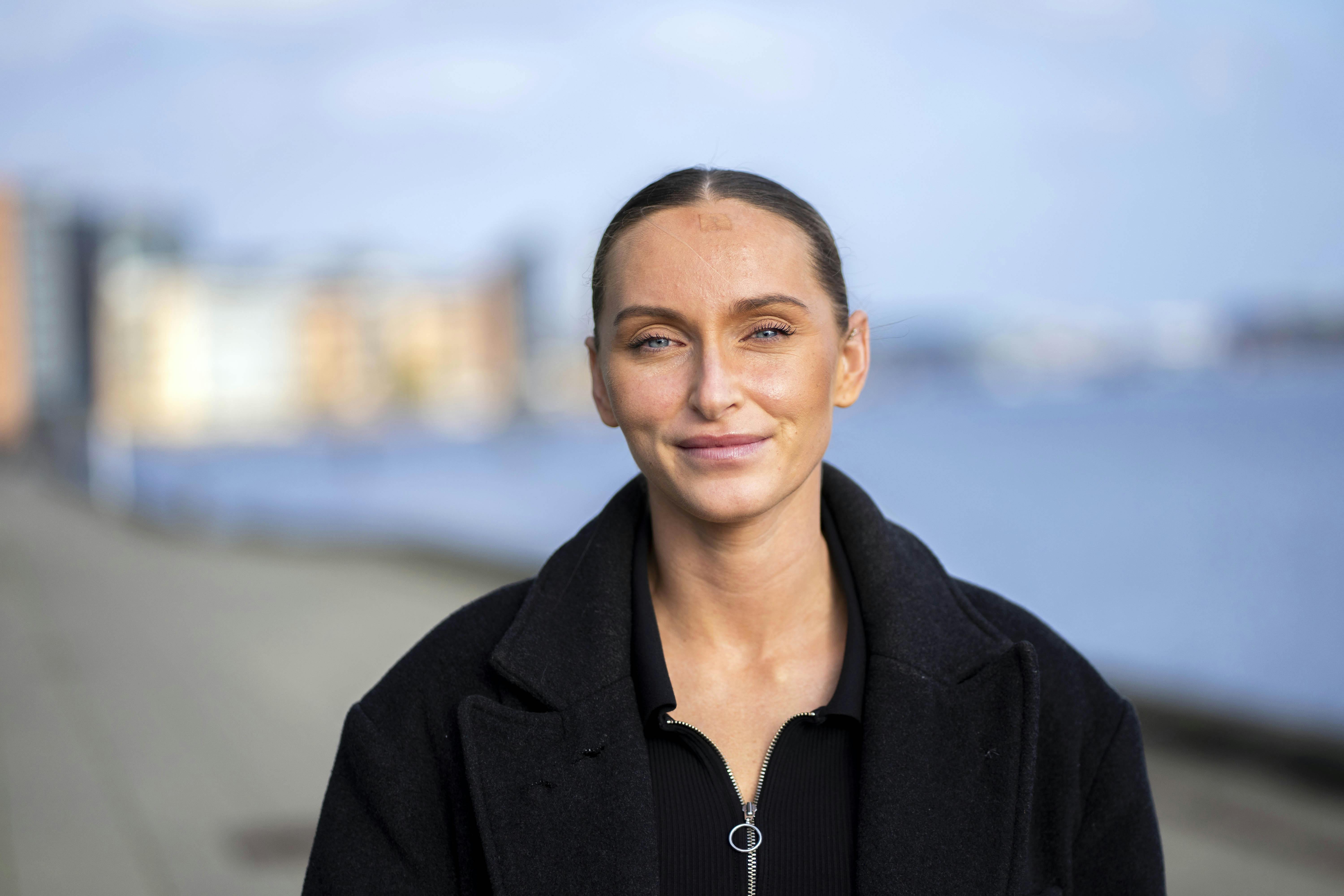 I lang tid havde Silje Brøns Petersen holdt det hemmeligt, at hun skulle deltage i "Bachelor". Men rygterne begyndte alligevel at florere i håndboldverden.
