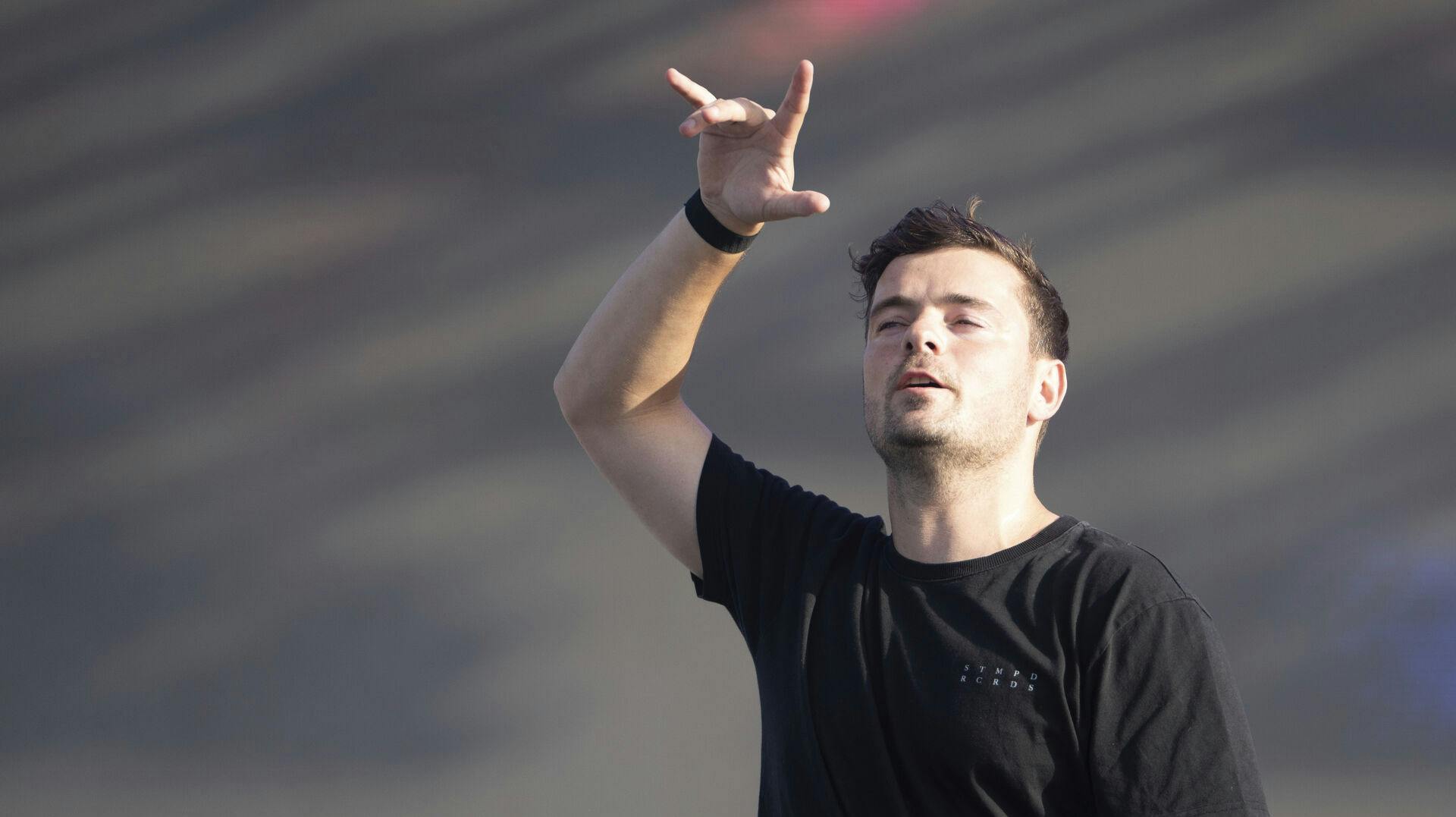 Martin Garrix må aflyse på grund af blindtarmsbetændelse.