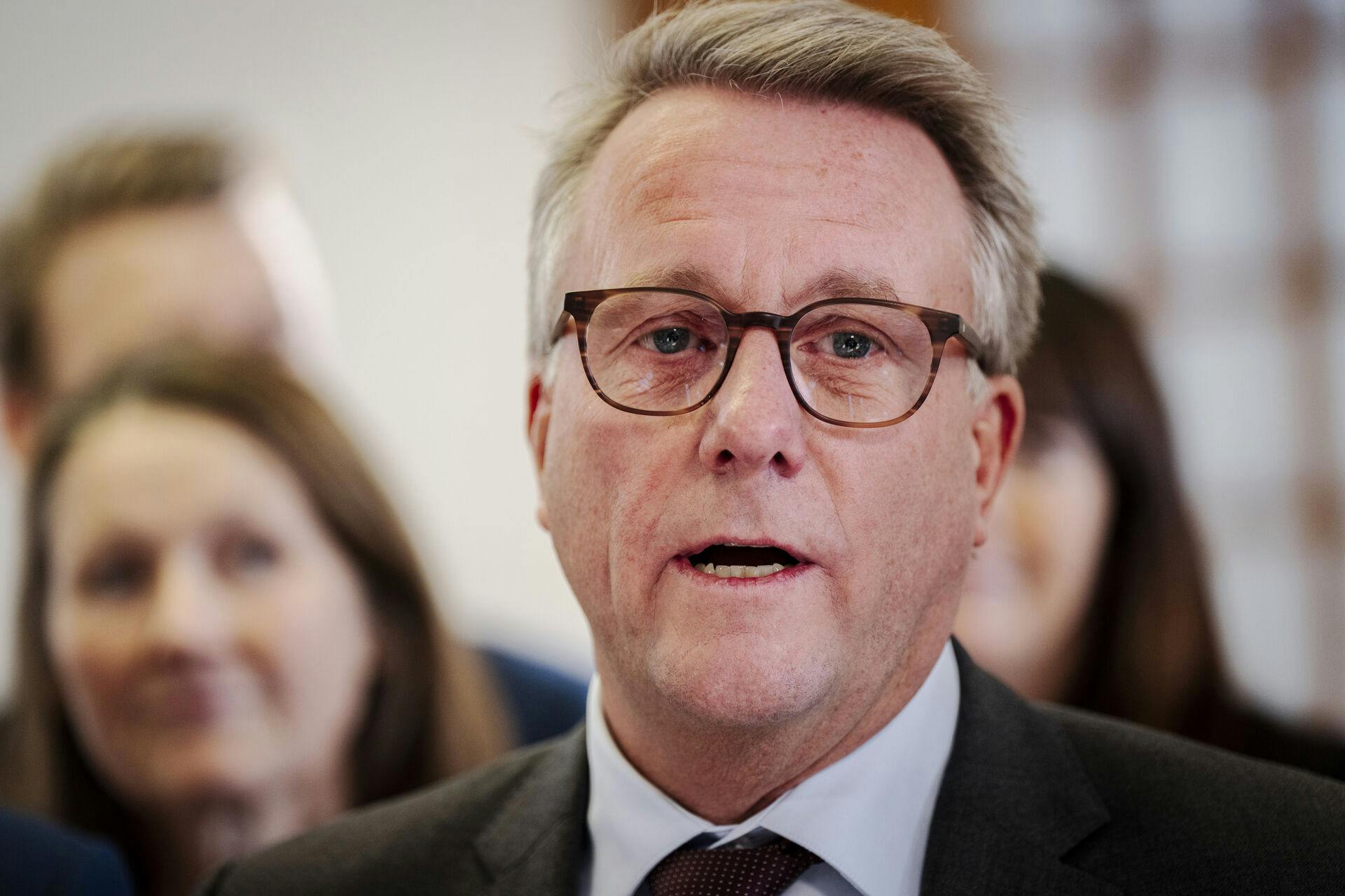 Erhvervsminister Morten Bødskov, holder pre