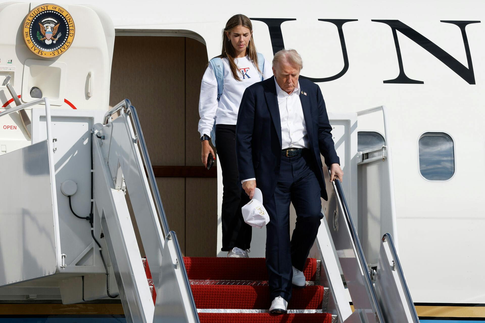 Normalt er Donald Trump hurtig til at nedgøre og give andre øgenavne, hvis de ikke lever op til hans forventninger. Spørgsmålet er, om hans vrede også går imod familien, når de dumper?