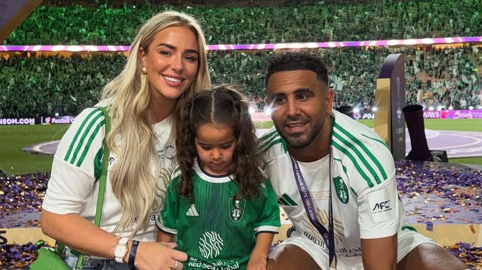 Riyad Mahrez og Taylor Ward er blevet forældre igen. Denne gang til en dreng. Det afslører parret på Instagram.