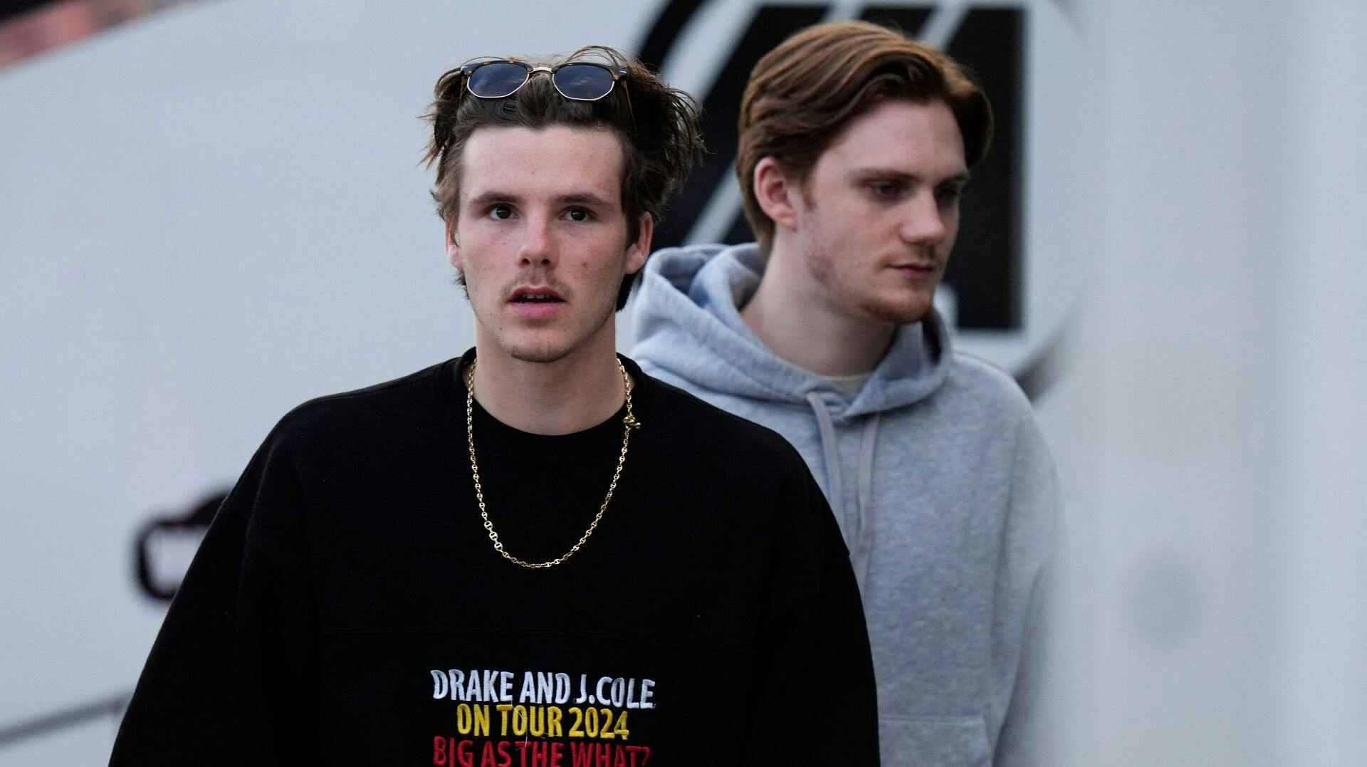 Cruz David Beckham må på den igen - der er nogle prøver, der skal bestås. 