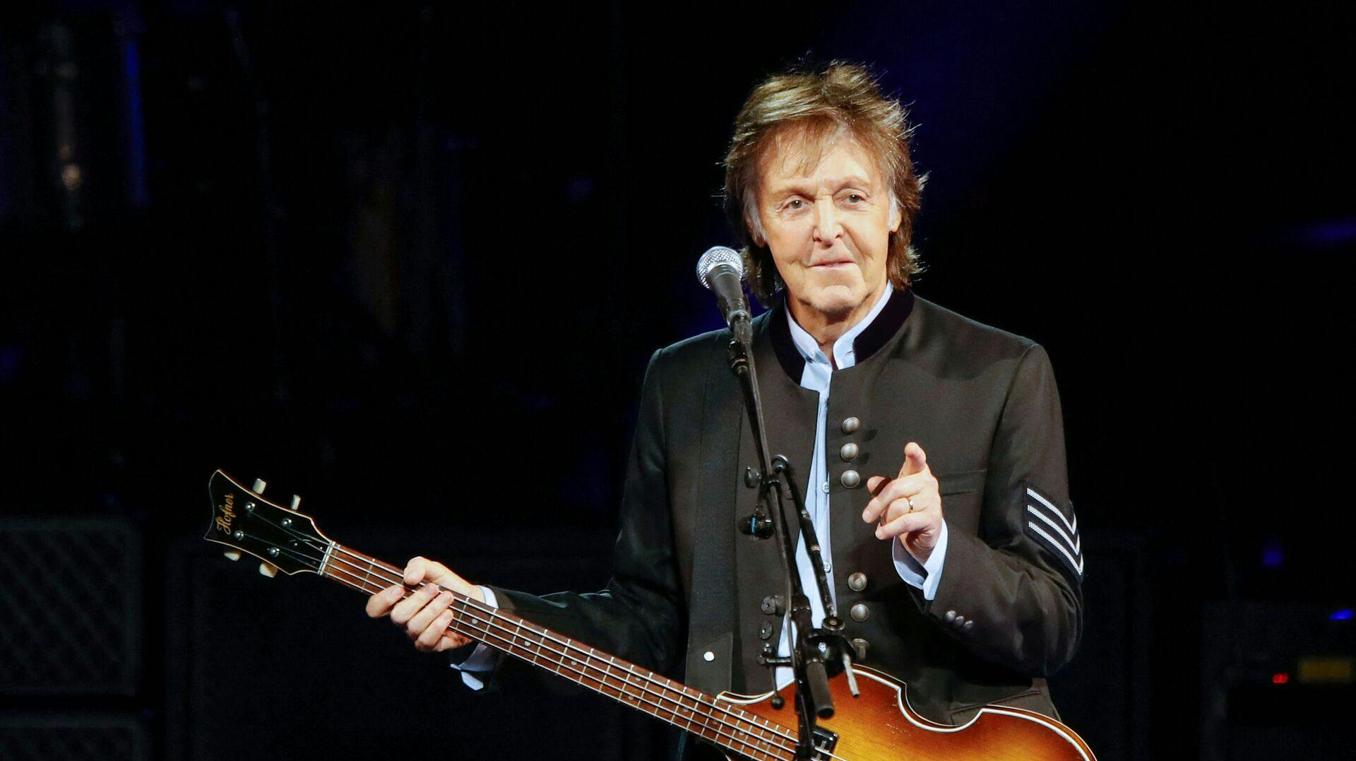 83-årige Sir Paul McCartney udgiver en protestsang.