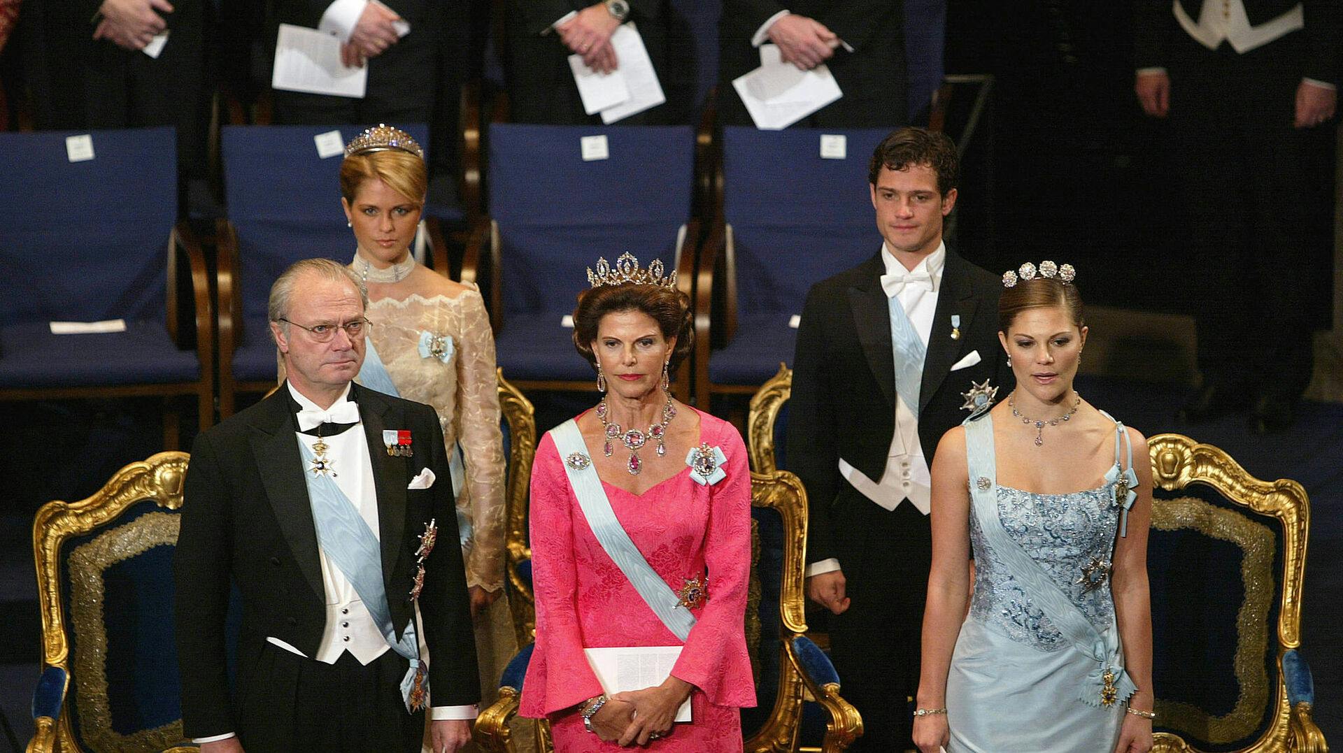 Det svenske kongehus er ramt af en skandale, efter at en tidligere ansat er sigtet for at groome børn.