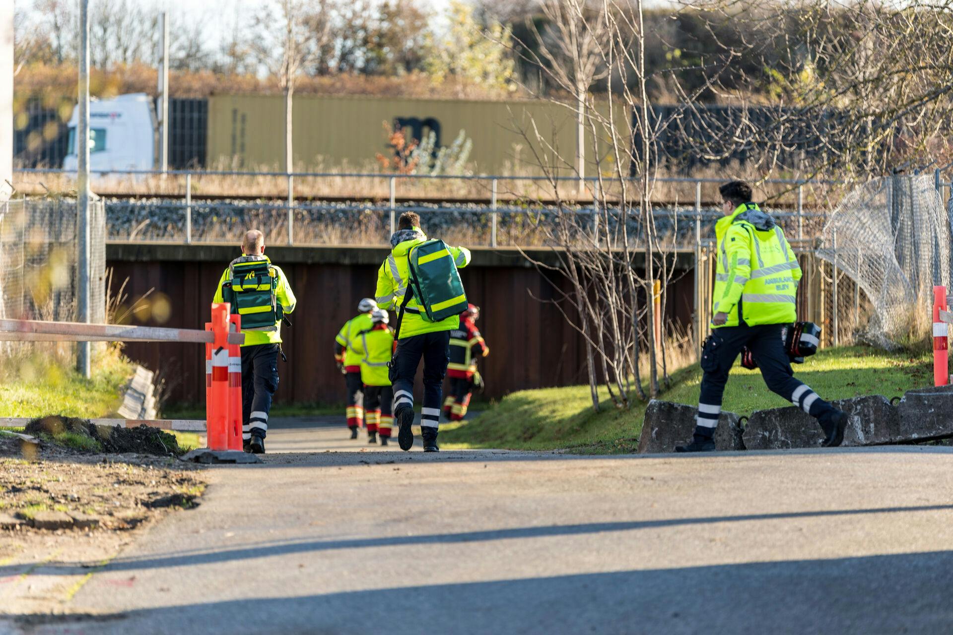 Midt- og Vestsjællands Politi er til stede ved personpåkørsel på regionaltogstrækningen mellem Solrød og Karlslunde på Østsjælland.