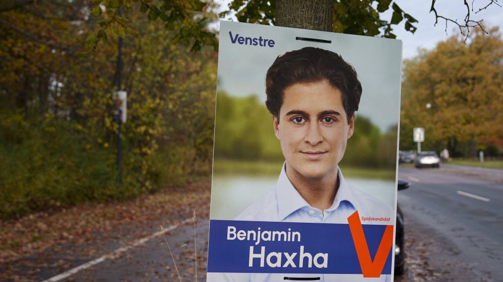 Benjamin Haxha, der stiller op for Venstre til kommunalvalget i Herlev, er mandag aften blevet angrebet af en gruppe personer i Herlev, der skød efter ham med fyrværkeri. - Foto: Liselotte Sabroe/Ritzau Scanpix