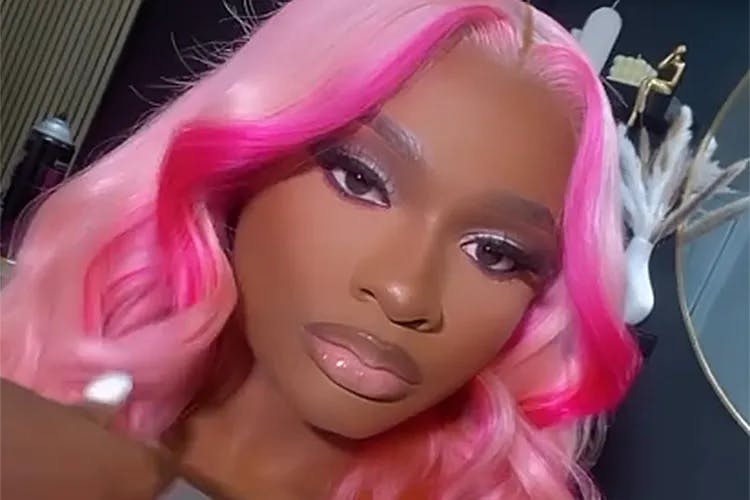 TikTok-stjernen Girlalala er død. Kæresten er anholdt.