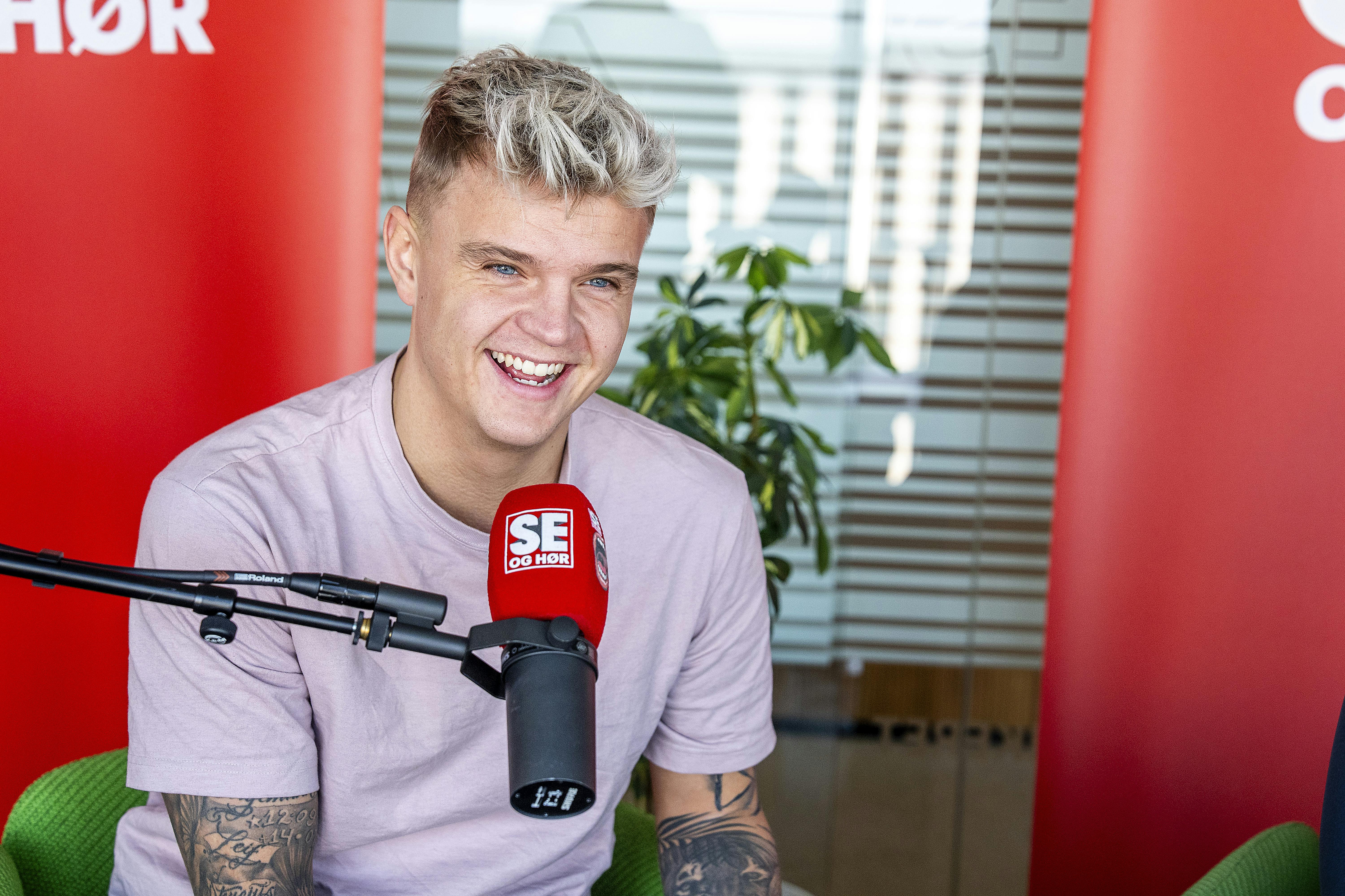 Theis Horndrup fra sæson 21 af "Paradise Hotel" er nomineret i kategorien "Årets hotteste mand" ved Reality Awards 2026. Men kan han slå de fire andre gutter? Døm selv i galleriet længere nede.