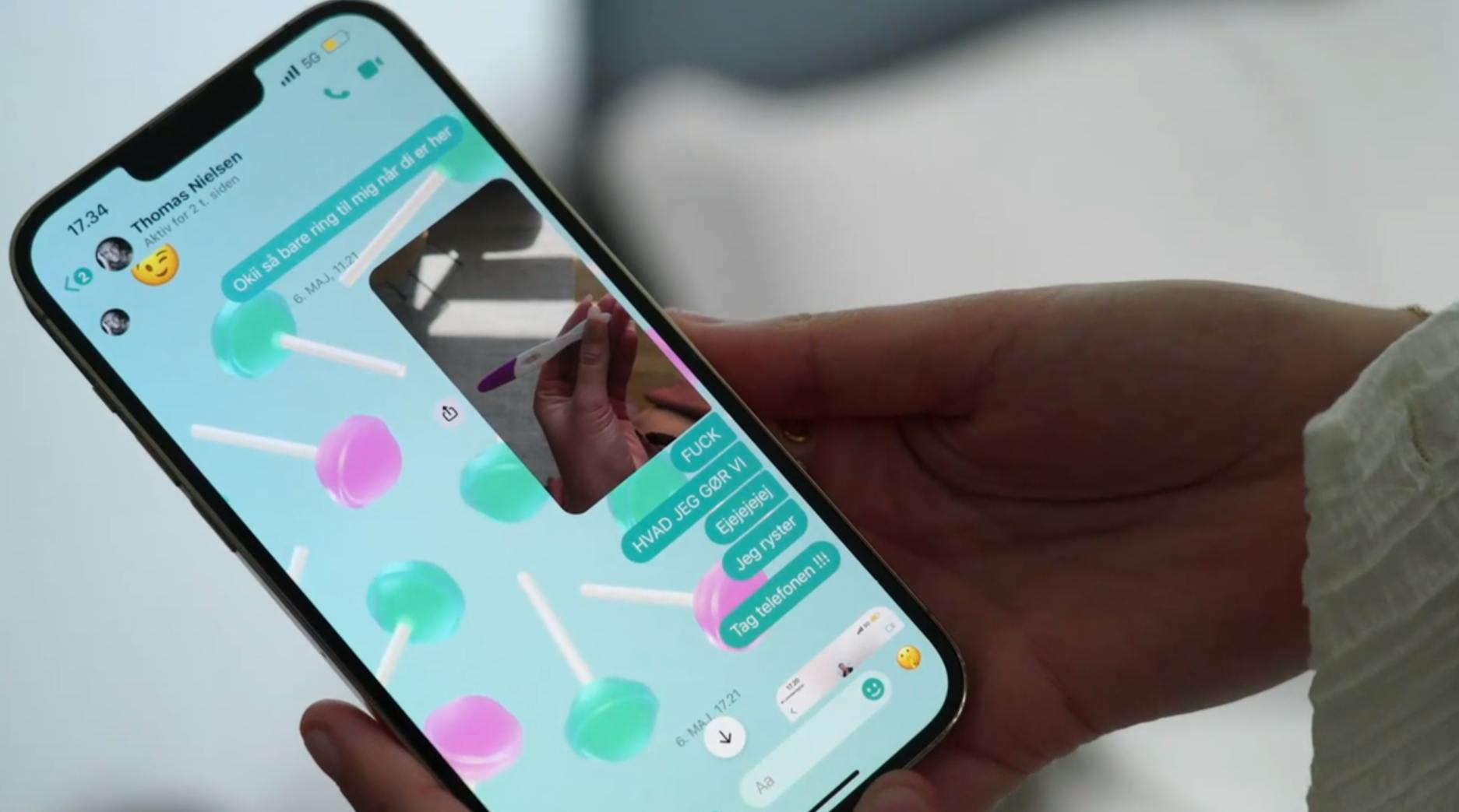 Her er beskederne, Amalie Maria sendte til Thomas, lige efter hun havde fundet ud af, at hun var gravid.