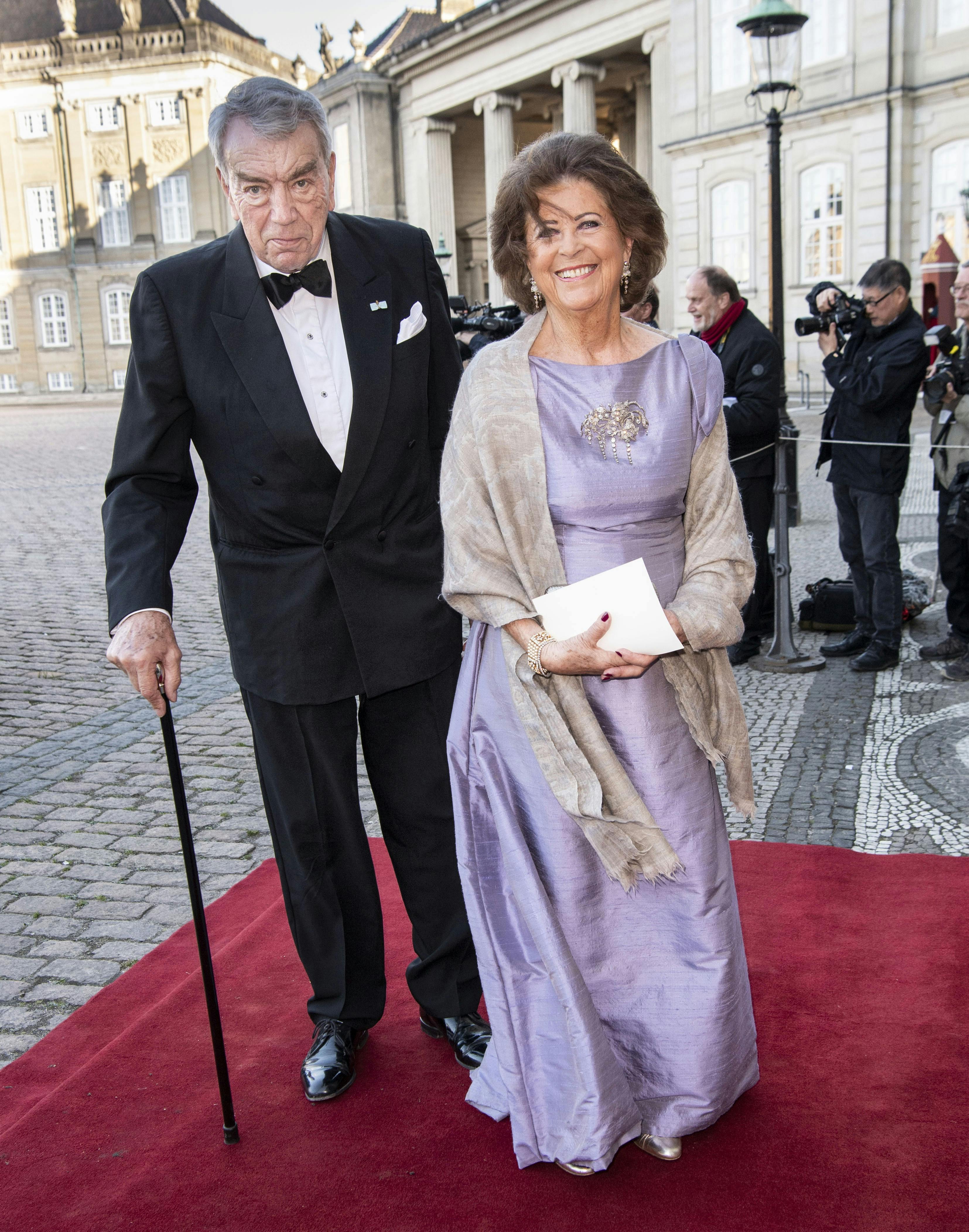 I en alder af 89 år er lensgreve Preben Ahlefeldt-Laurvig gået bort.