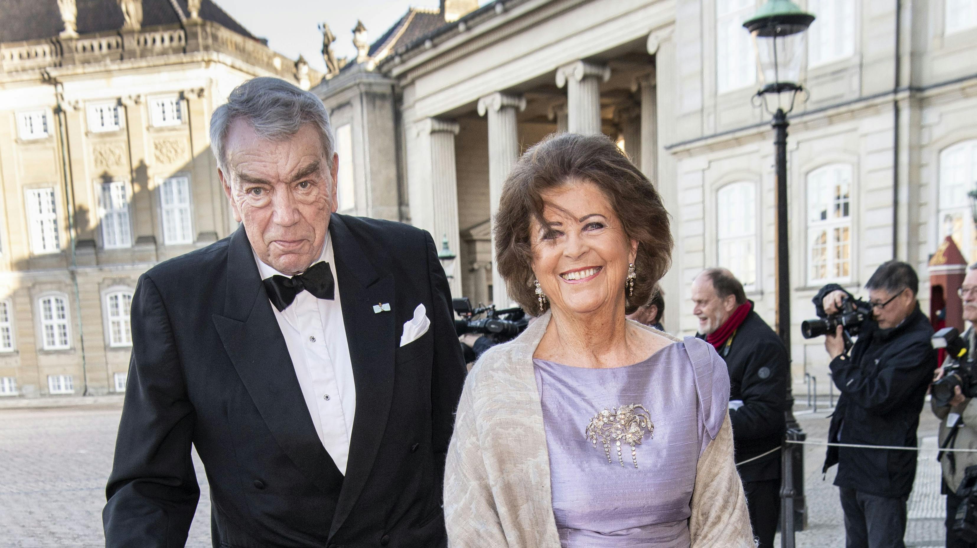 I en alder af 89 år er lensgreve Preben Ahlefeldt-Laurvig gået bort.