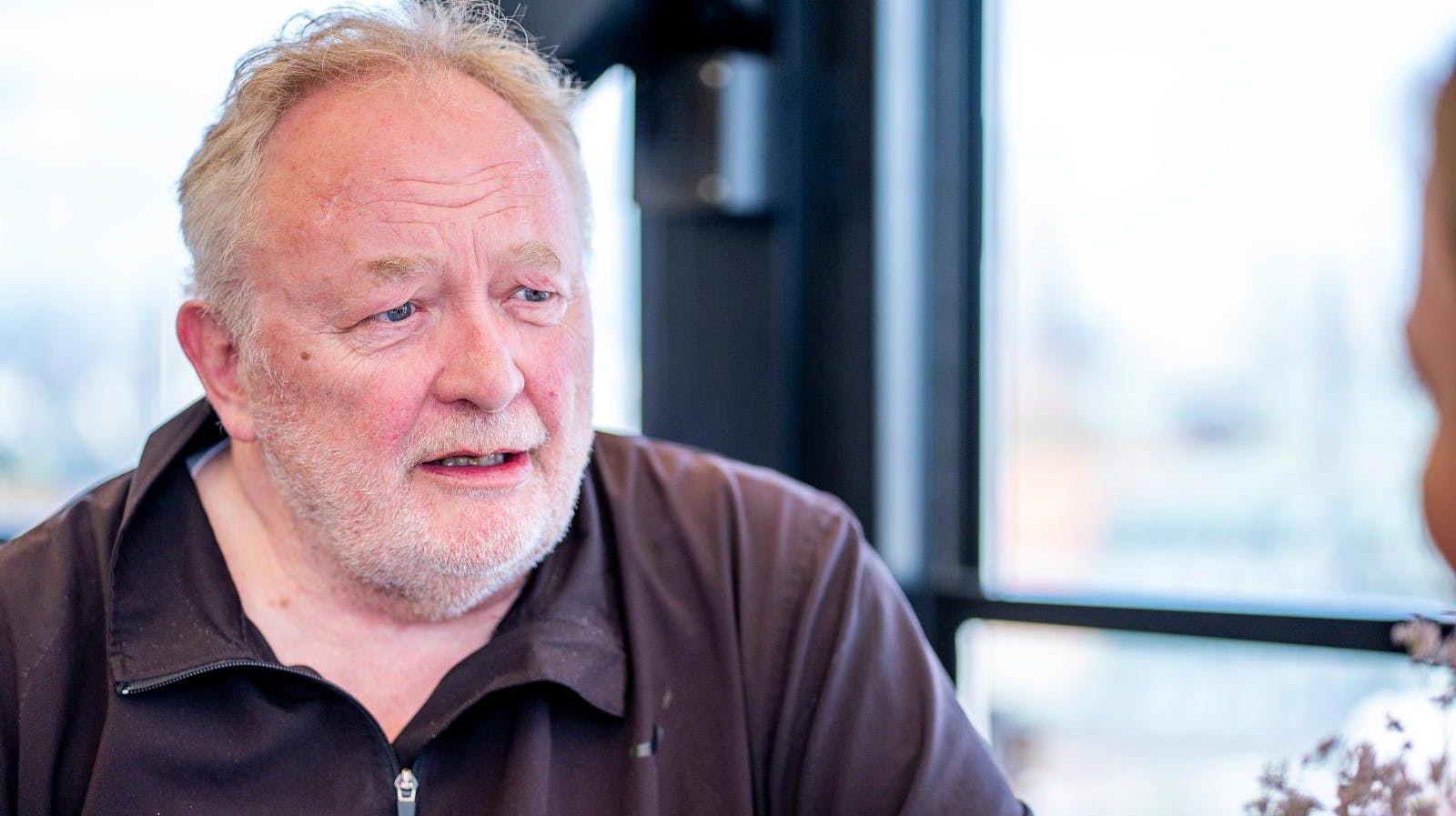 Mon der bliver brug for en grimasse i Bjarne Henriksens nye tjans som kommunalpolitiker? Han kan i hvert fald godt lægge ansigtet i de helt rigtige folder, når det gælder.