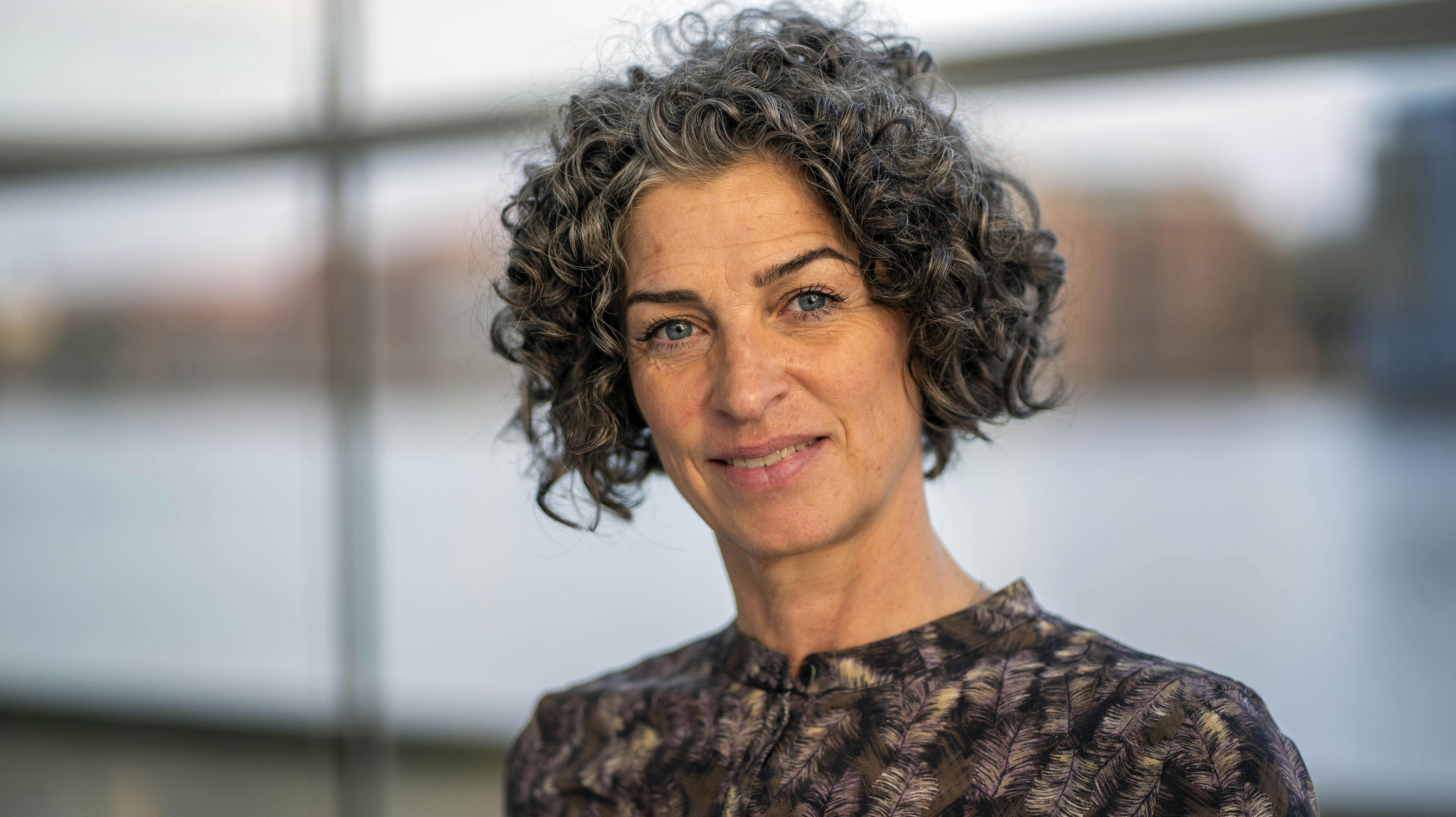 Anne Dorthe Tanderup er gæst i SE og HØR-podcasten "Af Banen". 