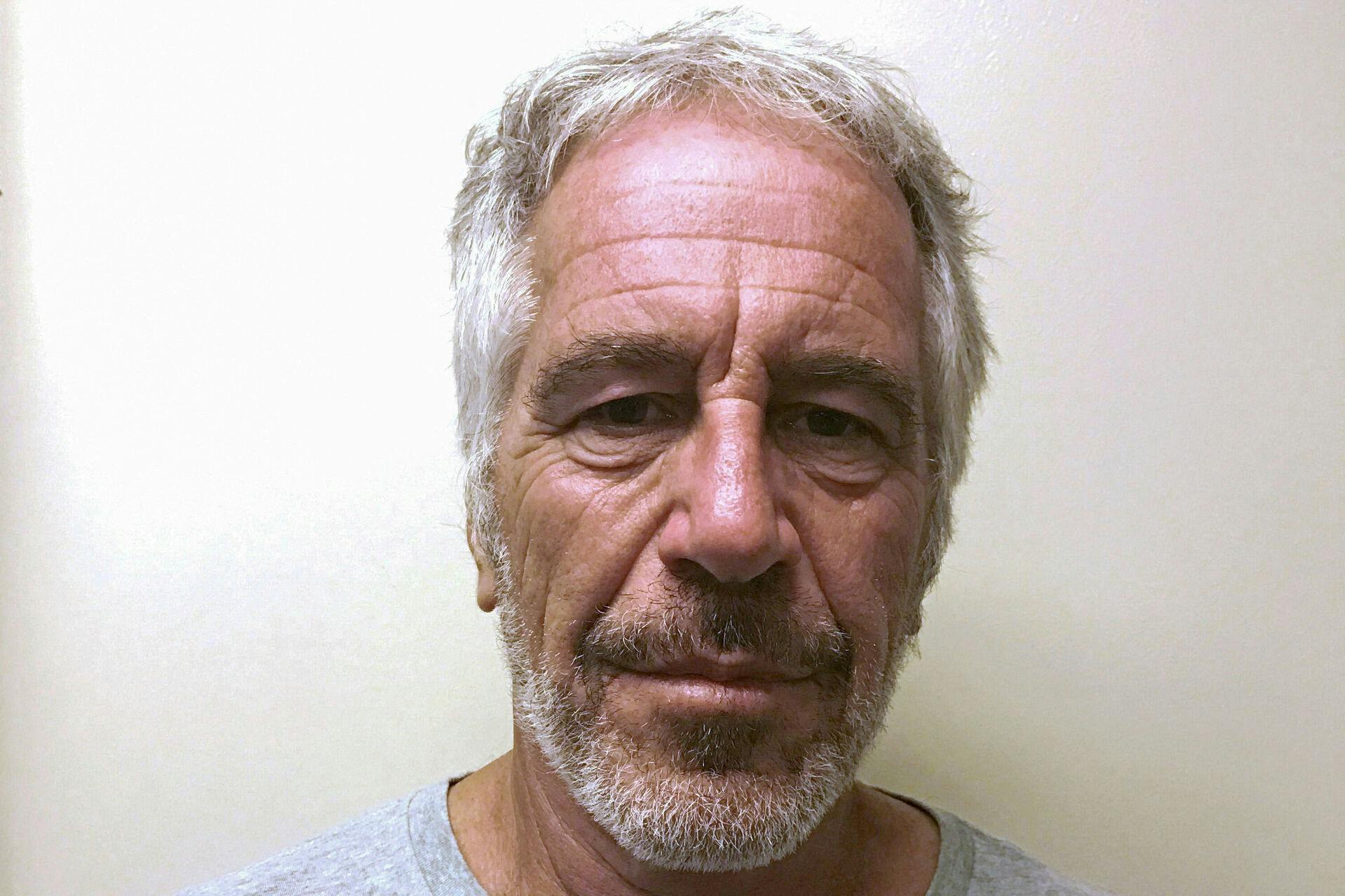 Jeffrey Epstein var eftersigende spøjst udrustet ...
