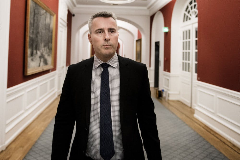 Henrik Sass Larsen, der fra 2013 til 2015 var socialdemokratisk vækst- og erhvervsminister, blev 1. september i år dømt for at have besiddet 6200 billeder og 2200 videoer med overgrebsmateriale af børn. (Arkivfoto). - Foto: Liselotte Sabroe/Ritzau Sca