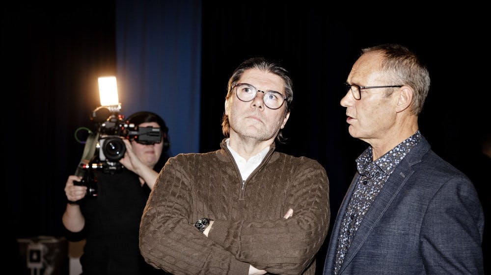 Danmarksdemokraternes Mads Fuglede fulgte tirsdag aften med i valgresultaterne i Roficentret i Ringkøbing. - Foto: Astrid Dalum/Ritzau Scanpix