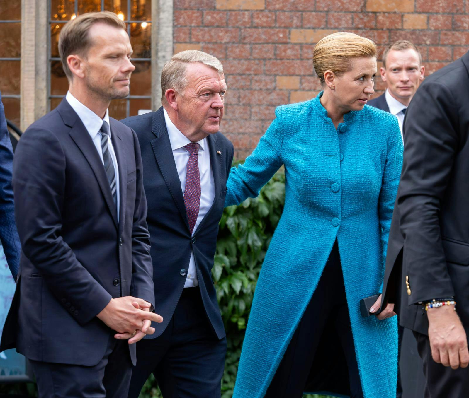 Peter Hummelgaard (t.v.) lagde ikke fingre imellem, da han efter kommunalvalget erkendte nederlaget og kaldte på forandring i partiet. Spørgsmålet er nu, hvordan chefen, Mette Frederiksen, reagerer på sådan en udmelding?