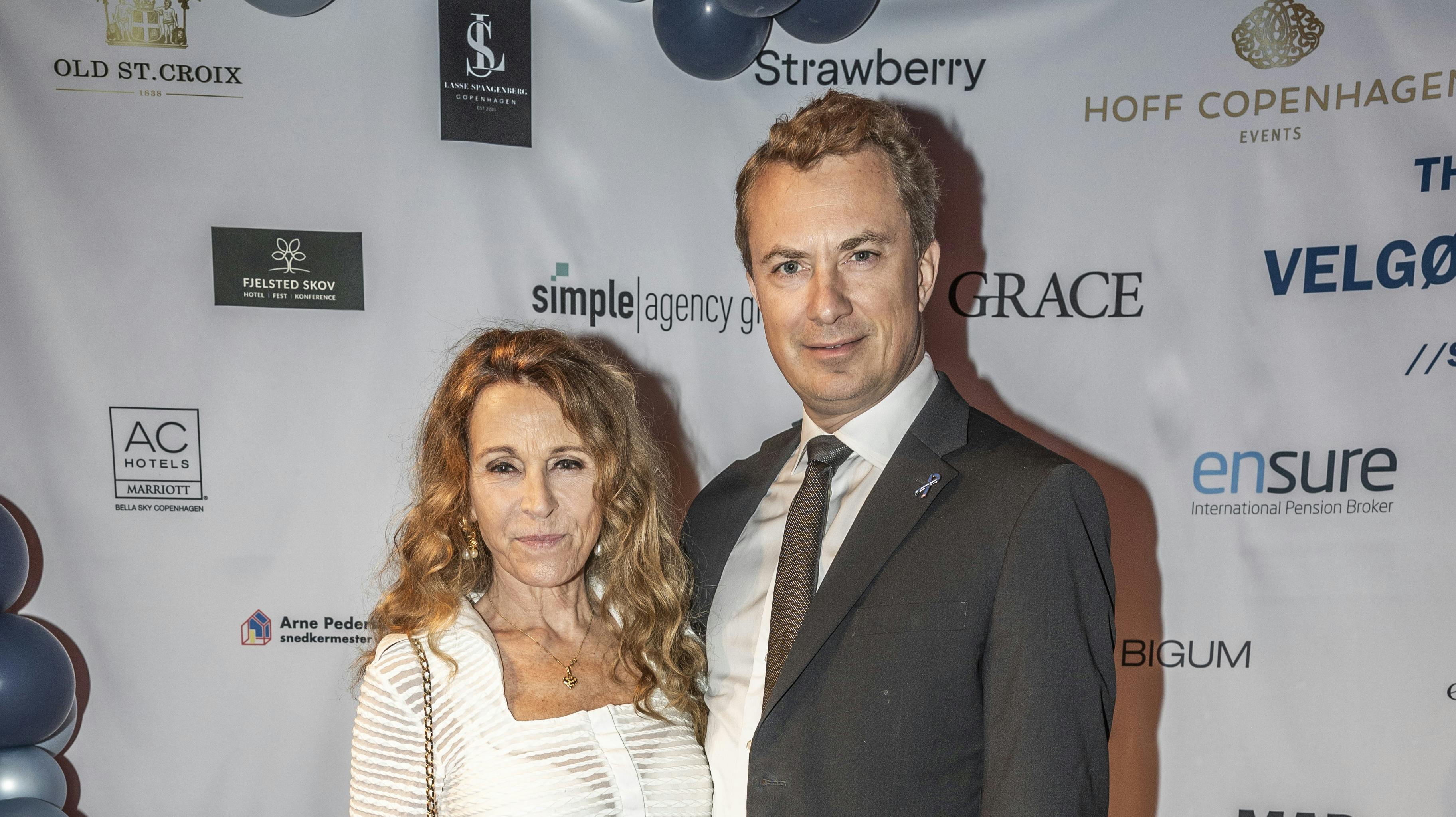 Morten Messerschmidt forklarer at fejlen i den meget omtalte DF-kronik skyldtes mennesker og AI-teknologi.