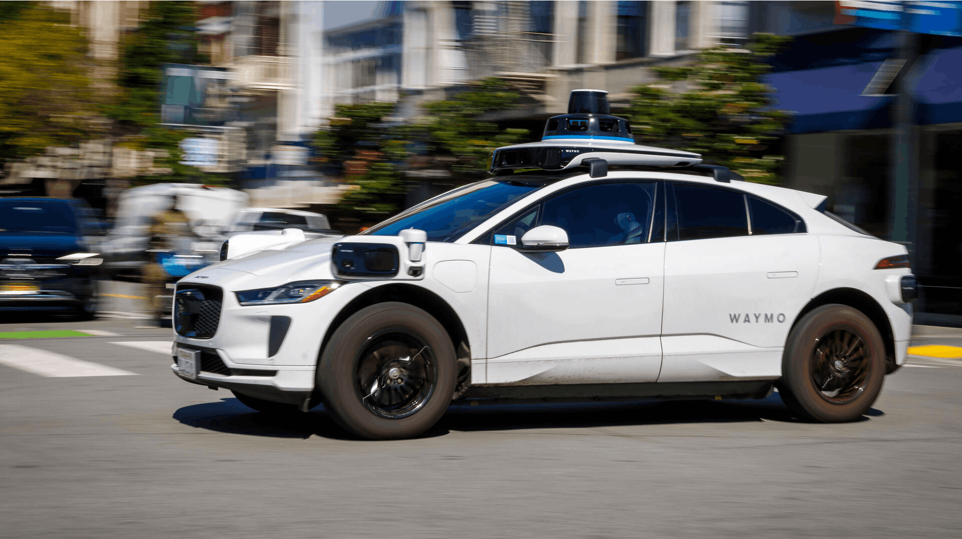 Indtil videre er der kun ganske få selvkørende biler på vejen i verden. De fleste findes i blandt blandt andet USA og Kina.