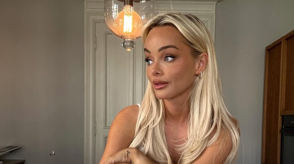 Sophie Elise Isachsen måtte trække sig fra et af de mange tv-programmer, hun ellers har scoret efter kokainskandalen.