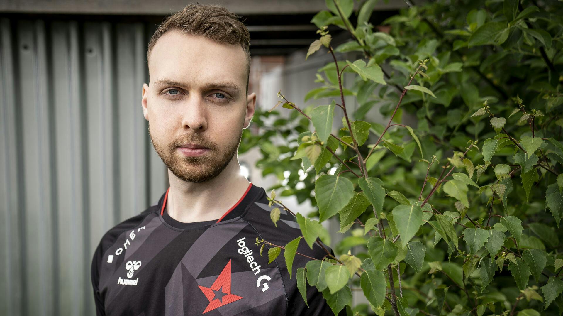 Lukas 'Gla1ve' Rossander havde sin storhedstid i Astralis. Nu stopper den legendariske ingame-leader karrieren. I stedet vil han være træner for et Counter Strike-hold.