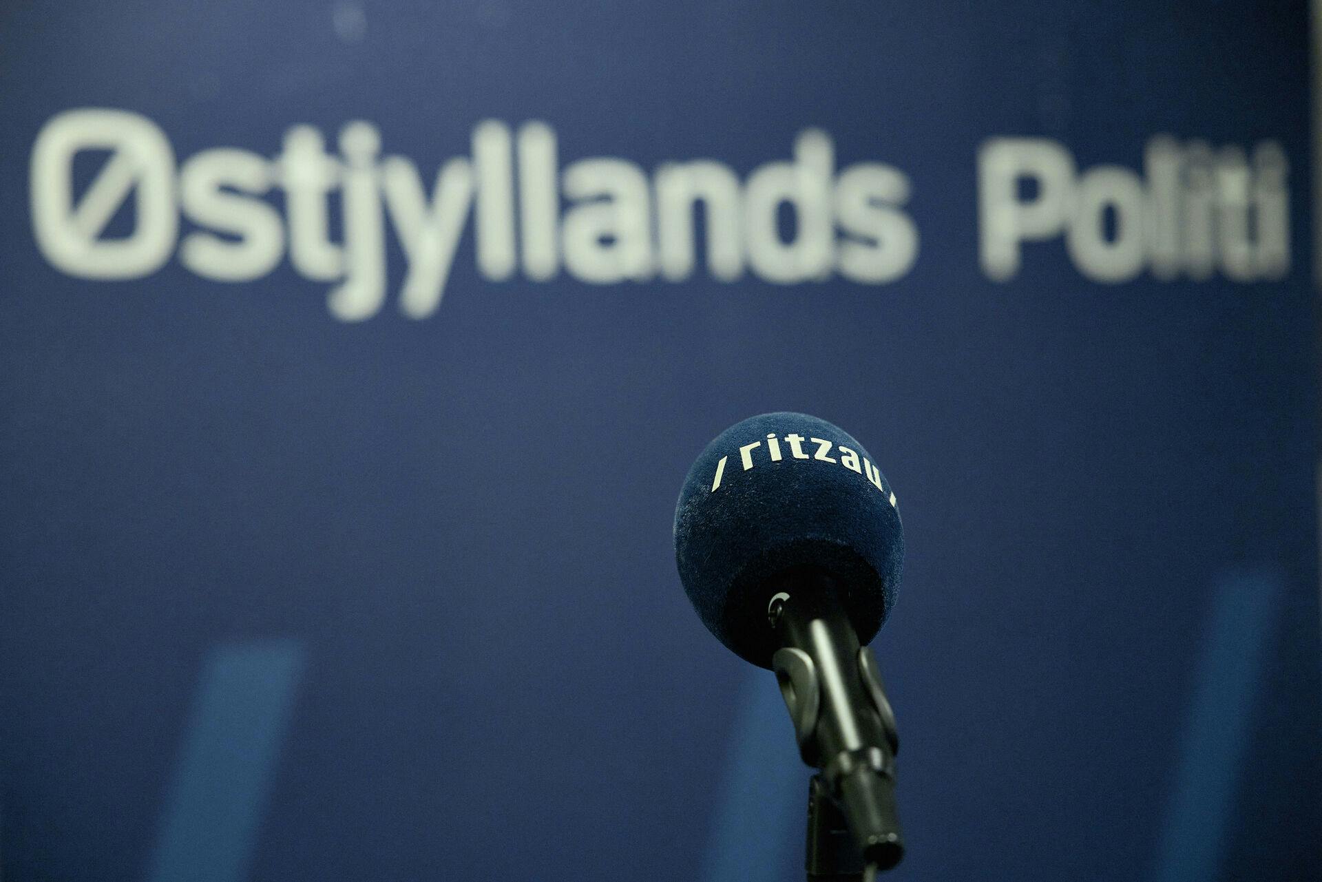 Østjyllands Politi anholdt mandag en ung mand, der er sigtet for at have mishandlet en kat til døde.