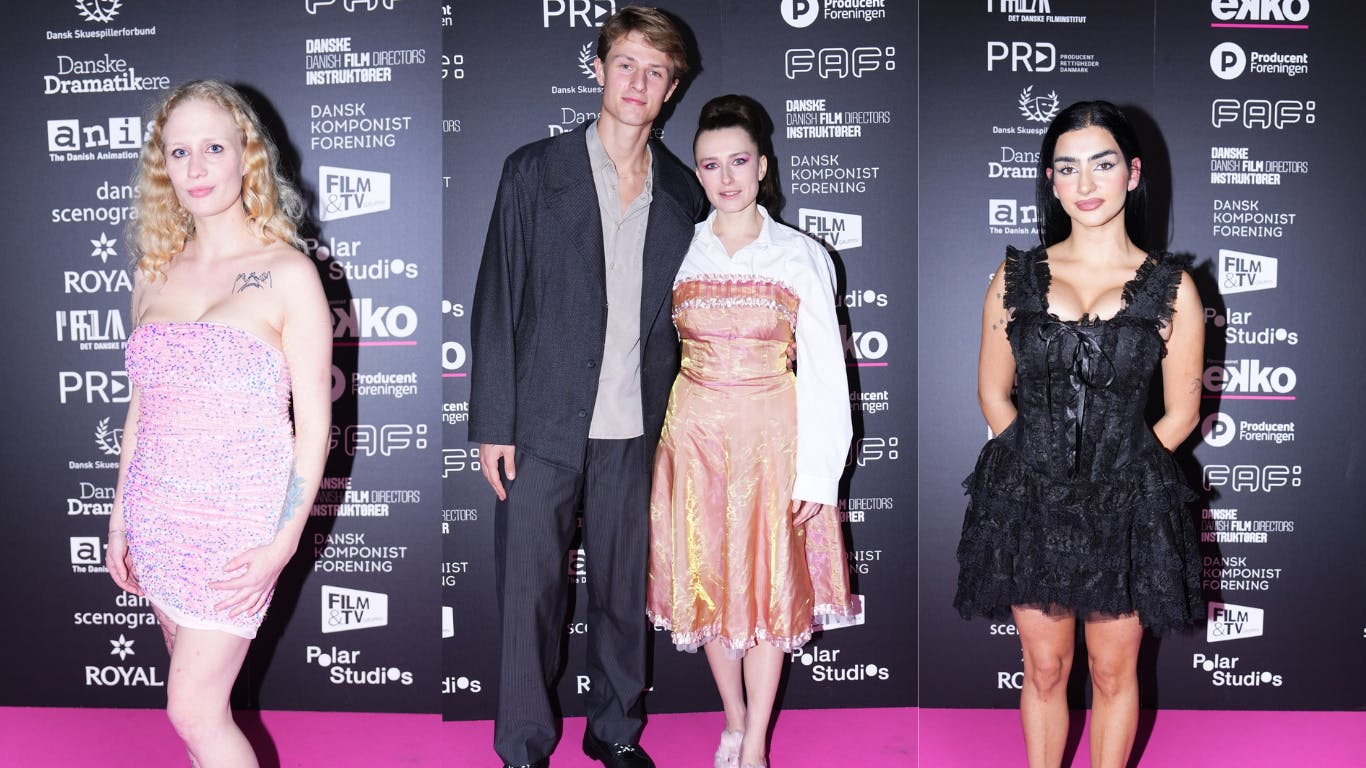 Massevis af skuespillere, fotografer og filmfolk er netop ankommet på den røde løber i Bremen Teater. 