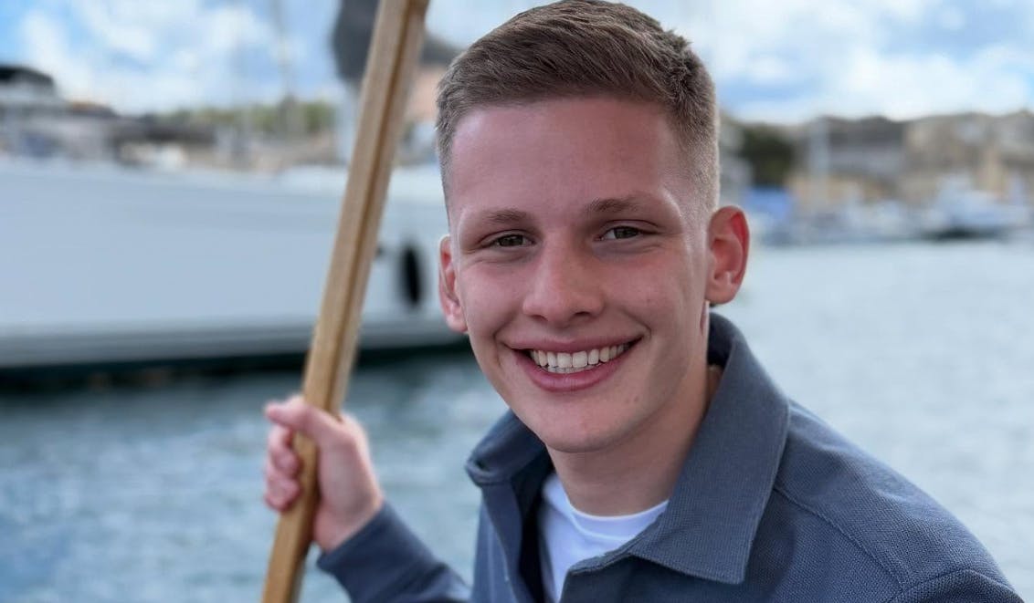 Freddy Brazier er gået fra sin gravide kæreste.