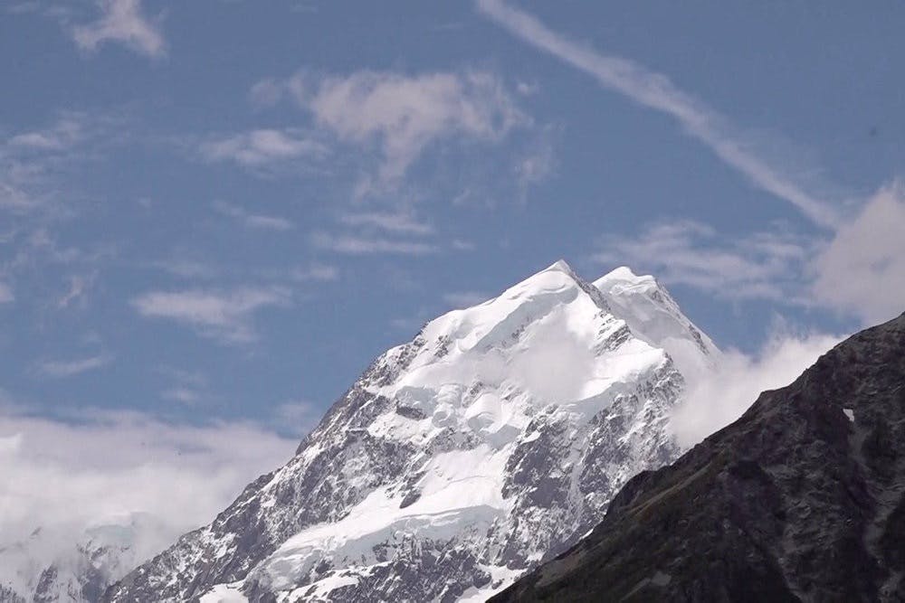 Adskillige bjergbestigere har over det seneste århundrede mistet livet i forsøget på at nå toppen af Mount Cook i New Zealand. (Arkivfoto). - Foto: Tvnz/Reuters