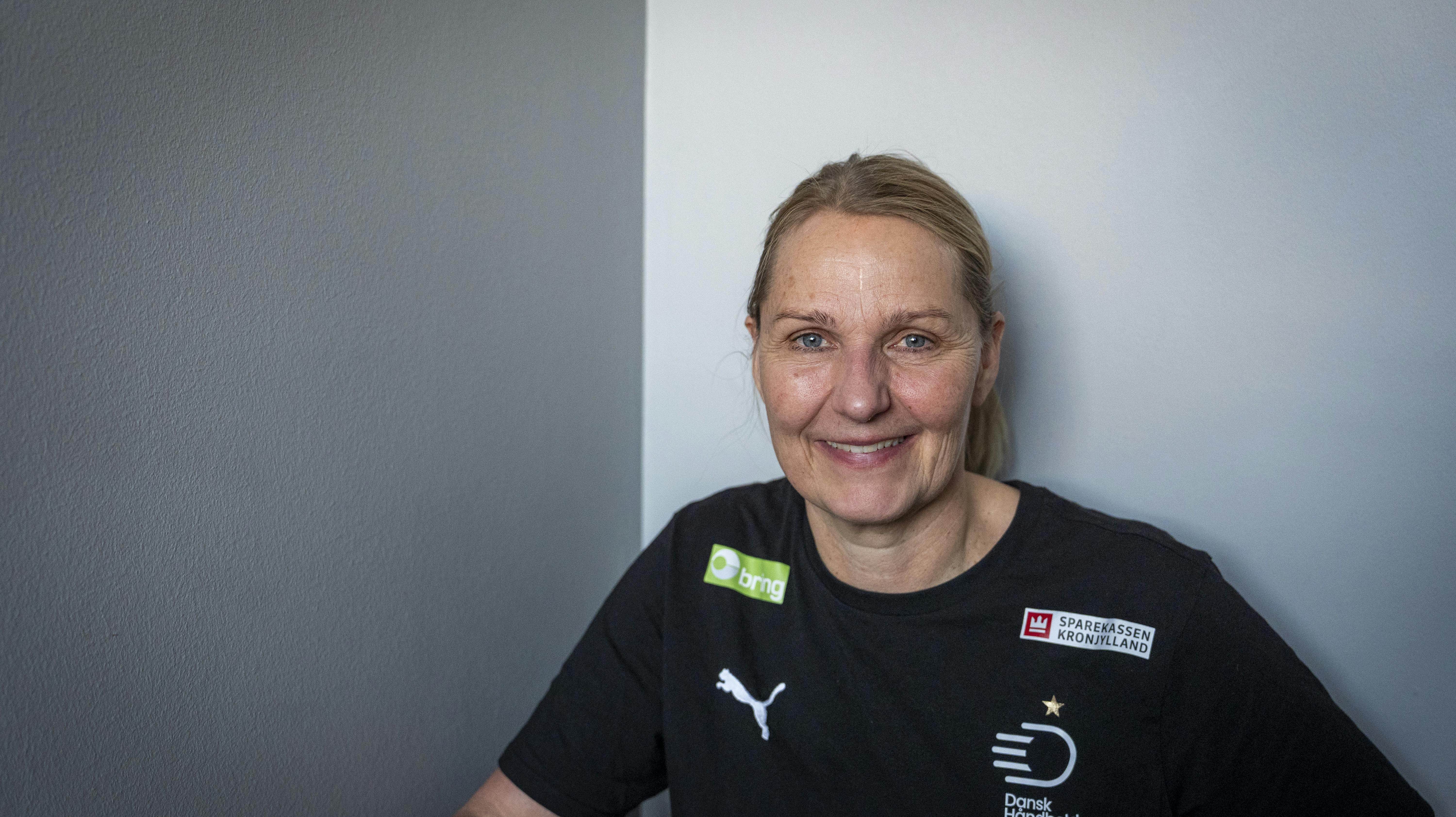 Helle Thomsen bruger næsten al sin tid på håndbold. 