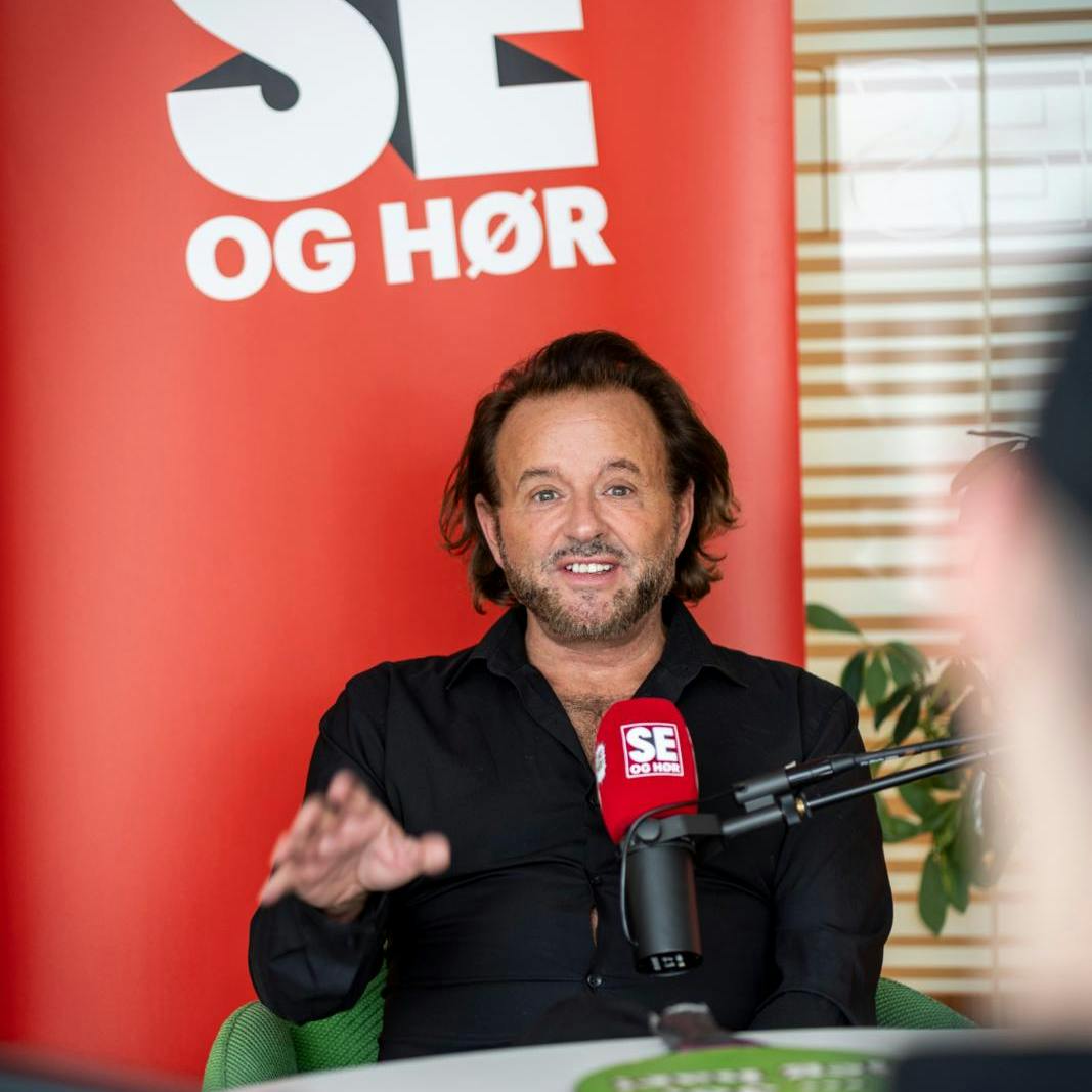 Dennis Knudsen svarer ærligt på de frække spørgsmål i "Sladderministeriet".