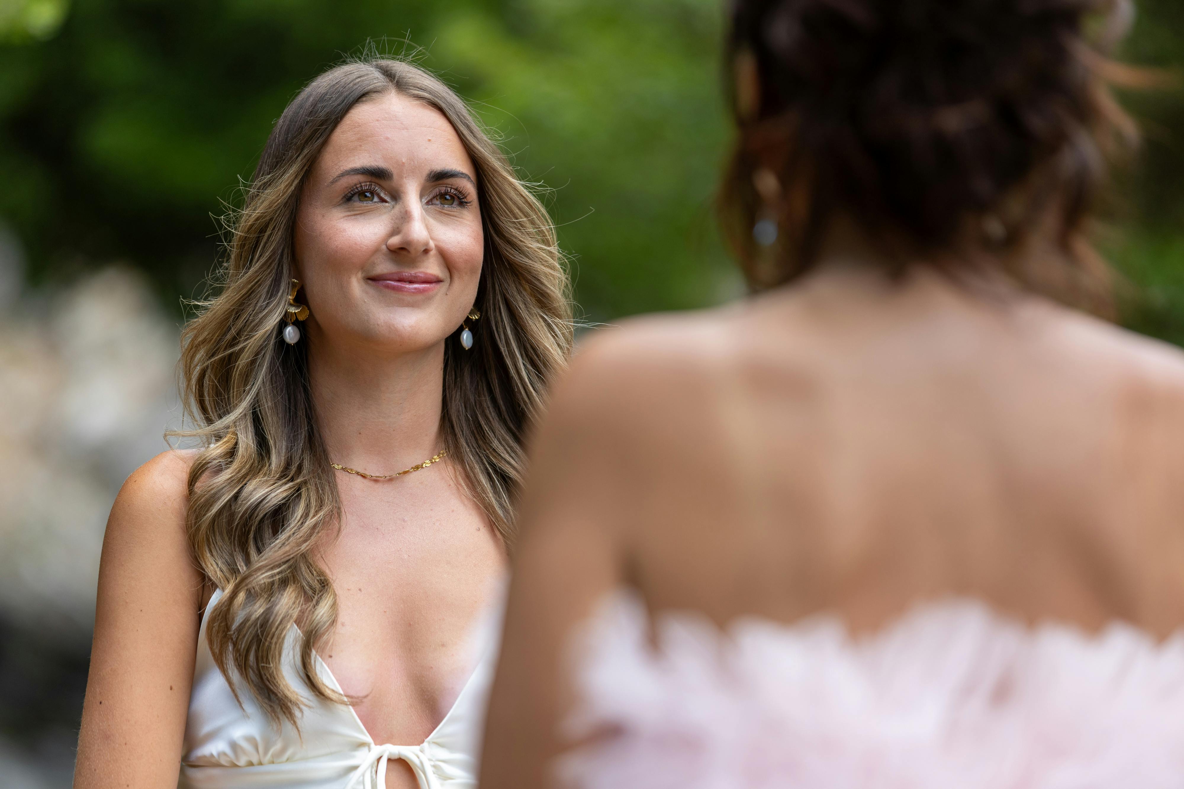 Da Julie Andersen kom hjem til Danmark, kunne hun godt mærke, at hun var ærgerlig over Christian Ulrik Hansens opsigtsvækkende valg. 