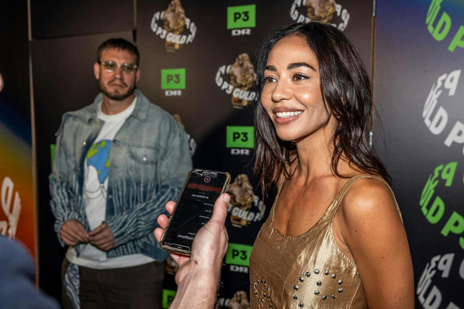 Sus Wilkins er "ordførende" i kendisparrets forhold. I hvert fald når det handler om bryllups-nyt.