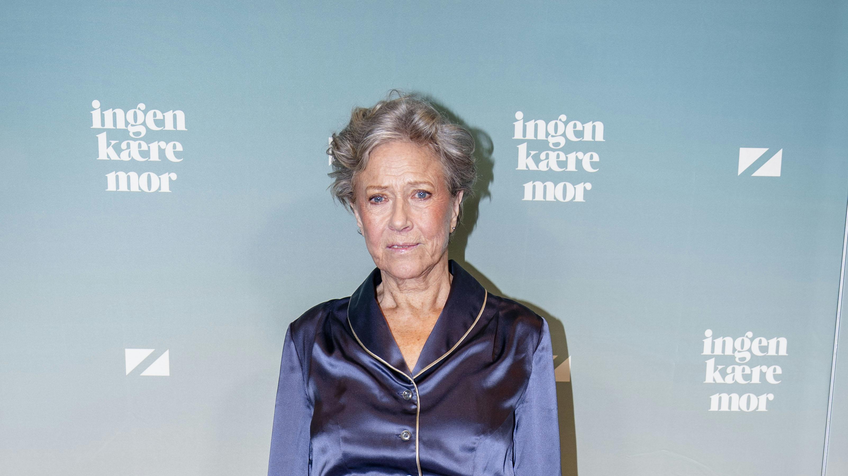 Birthe Neumann var dybt berørt, da hun onsdag blev spurgt ind til hendes tilstand, efter at hun i oktober blev enke.