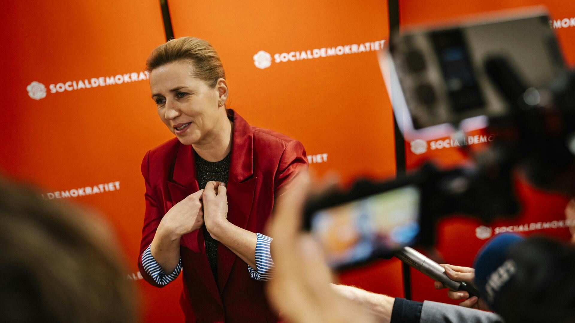 Prime Minister Mette Frederiksen holds a doorstep after her speech during the Social Democrats' election party at the Workers' Museum in Copenhagen on Tuesday, November 18, 2025. On November 18, municipal and regional elections are held in Denmark. (Photo: Emil Nicolai Helms/Ritzau Scanpix)