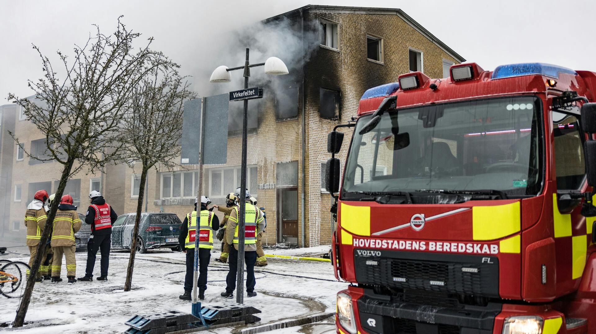 Branden er meget voldsom her på Virkefeltet i Tingbjerg.