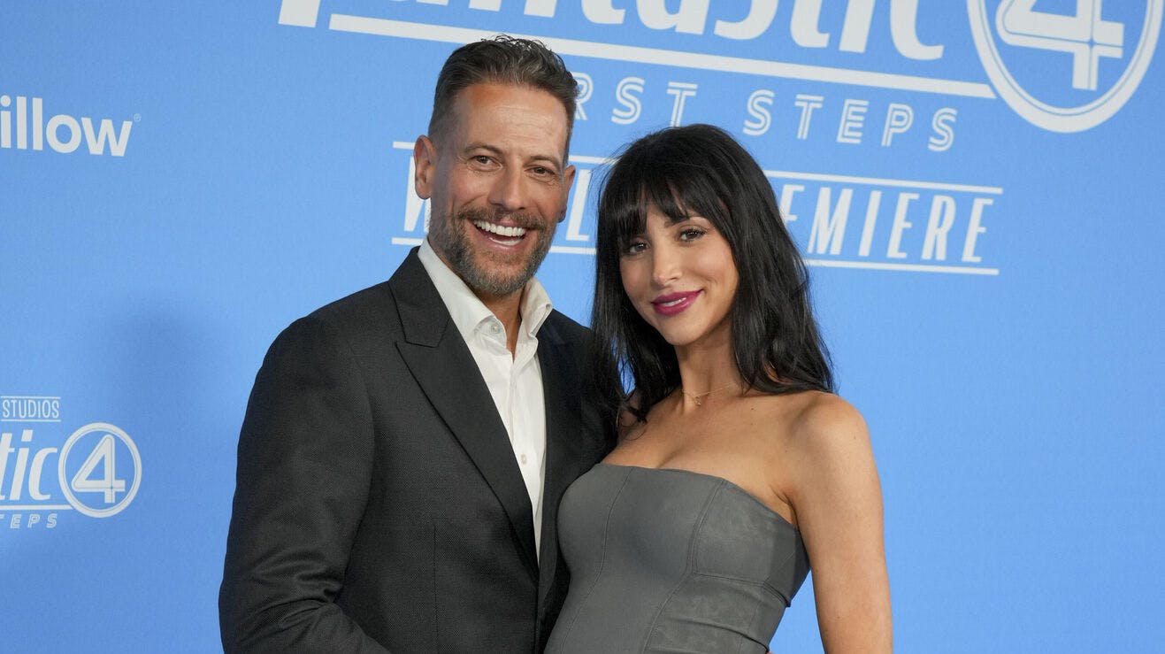 Tidligere på året kunne Ioan Gruffudd og Bianca Gruffudd vise babybulen frem på den røde løber. Nu har Bianca født.