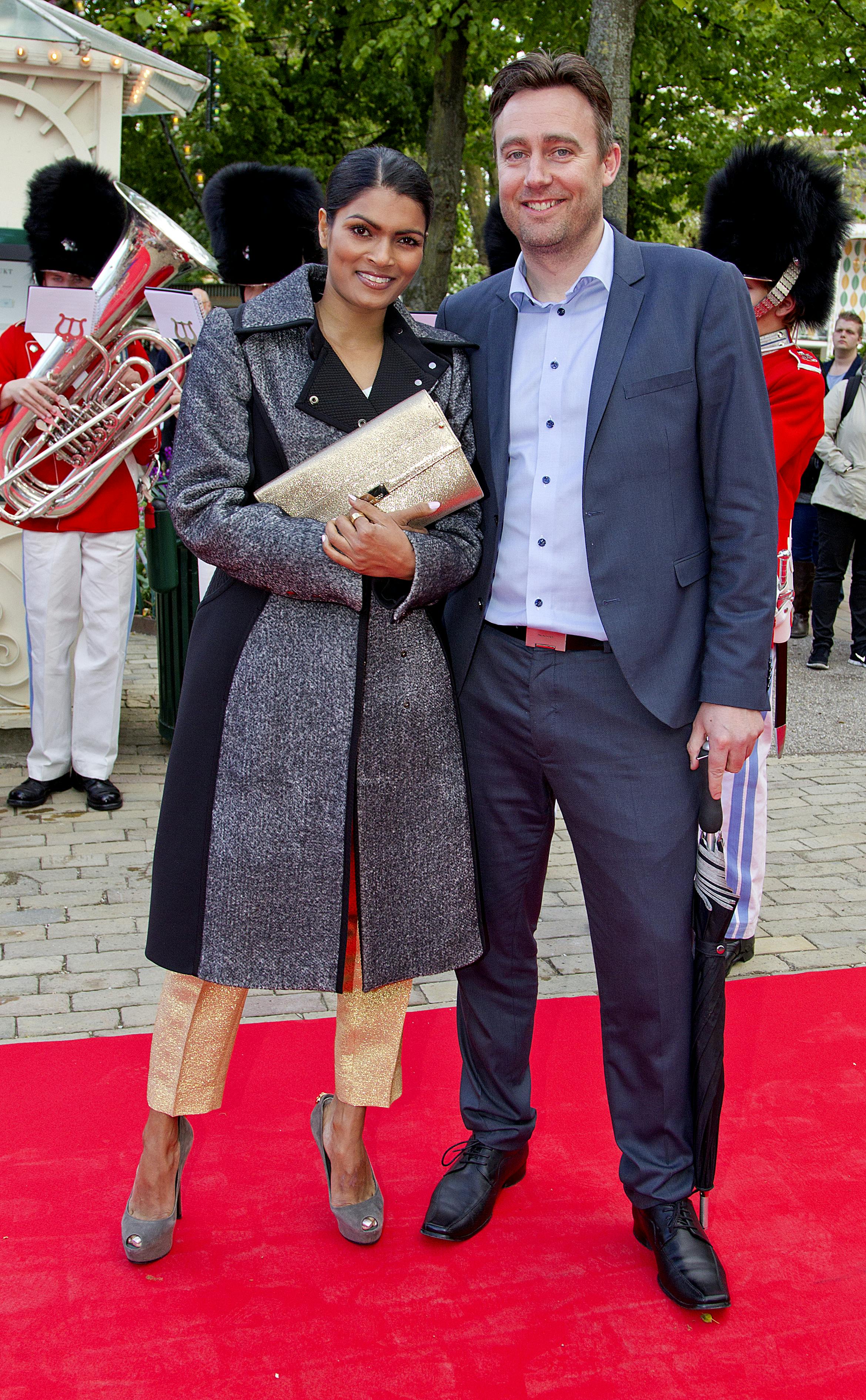 Premiere på Tivolis sommerrevy 2015 "TAM TAM i Glassalen".TV-vært Ulla Essendrop med sin kæreste, TV-vært Jimmy Bøjgaard.