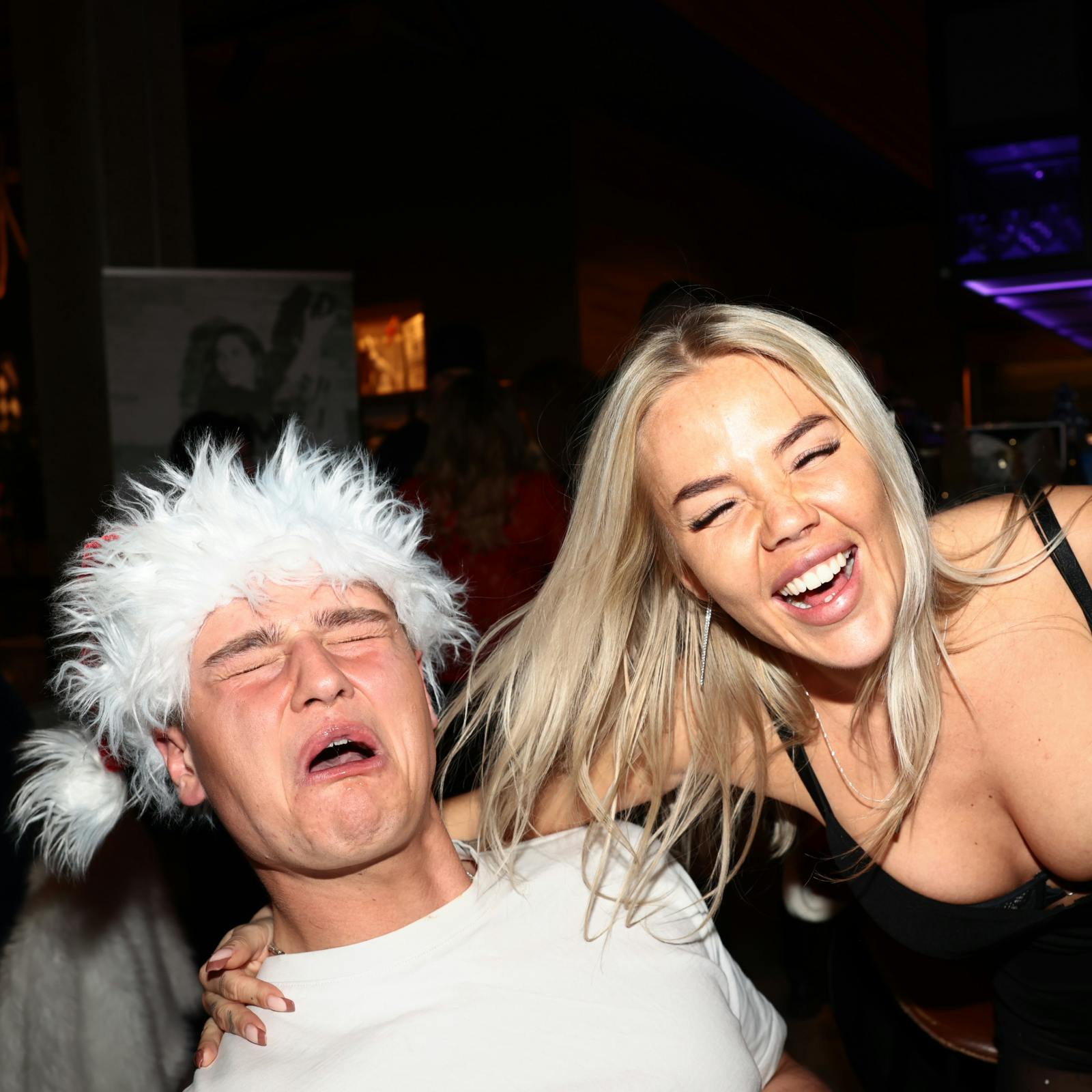 Liv og Kasper fra "Love Island" sørgede for shots hele aftenen.