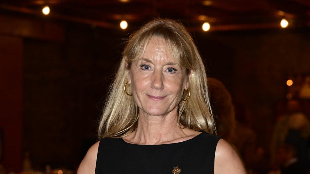 Anette Støvelbæk og familien tilbringer en del af deres juleaften på kirkegården.